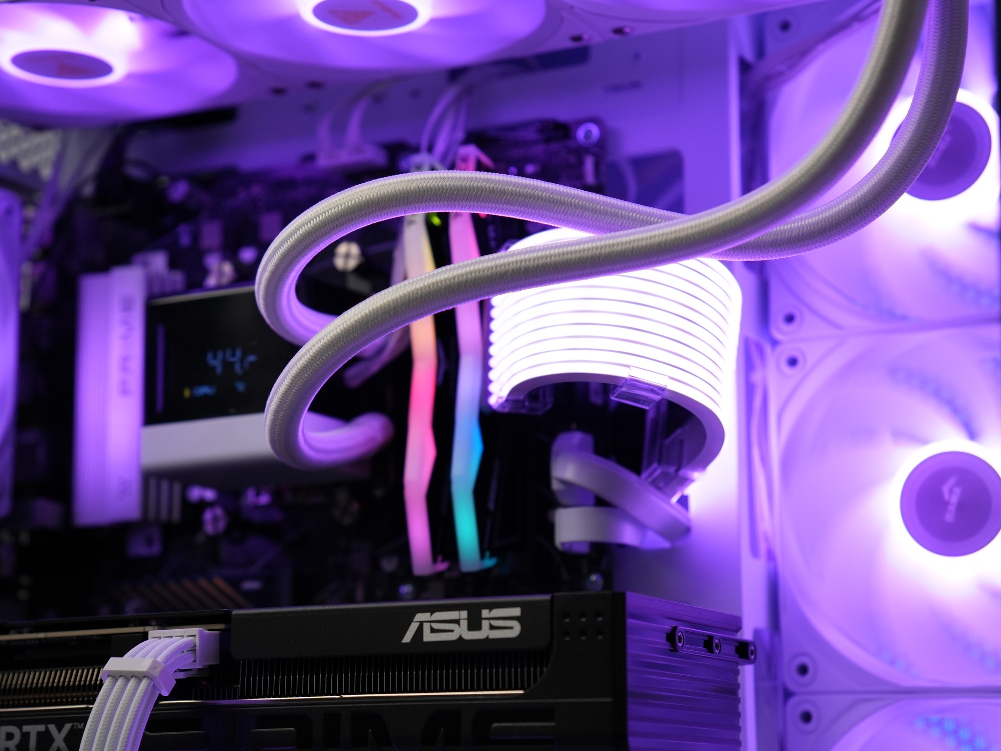 Gaming PC | RTX 5060TI 16GB | RYZEN 5 7600X | 16GB DDR5 | 1TB SSD | WINDOWS 11 | WIFI & BT