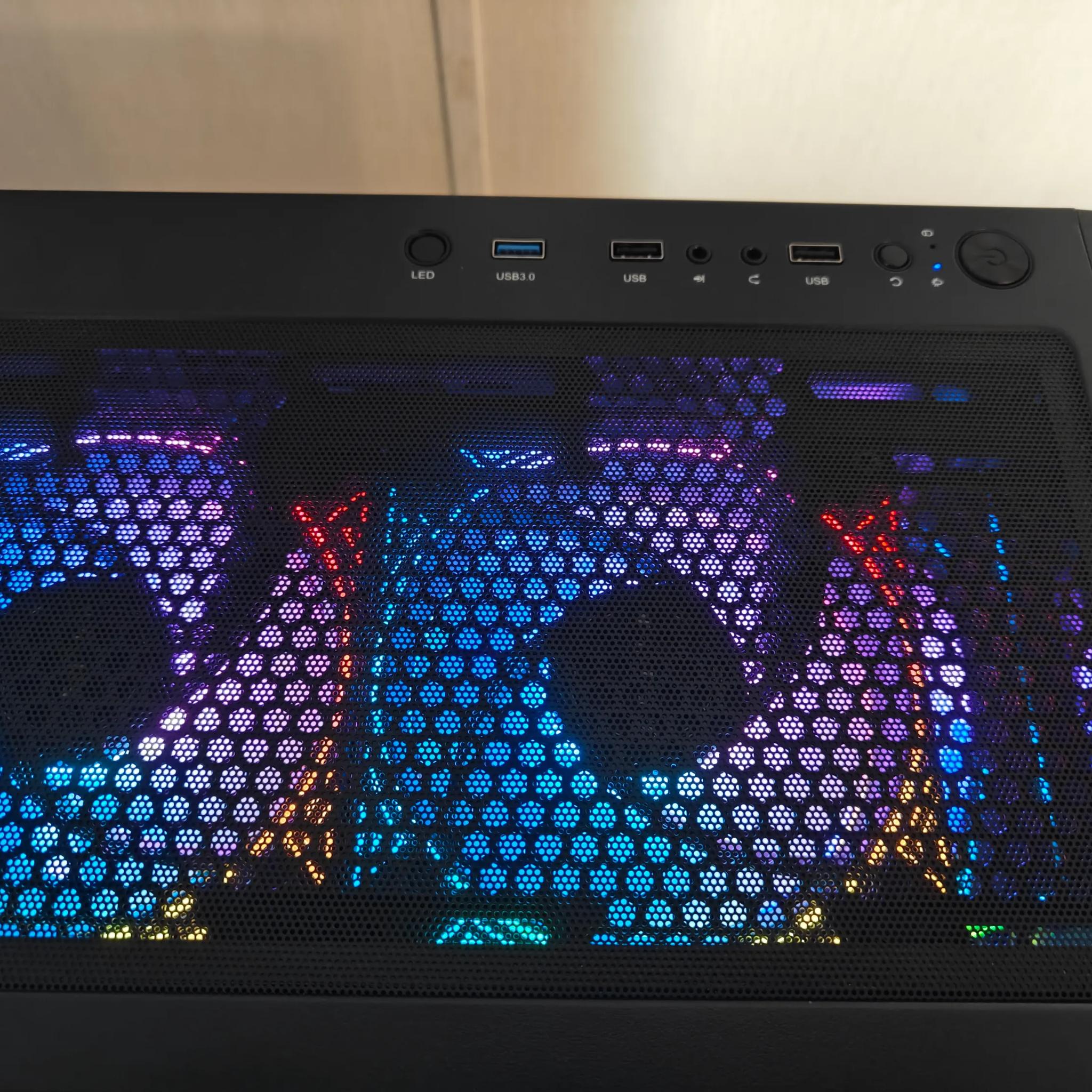 Bismuth Star | GTX 1080 | R5 3600X | 1.25TB NVMe/SSD | 16GB DDR4 RAM | RC-RGB | WiFi | Windows 10
