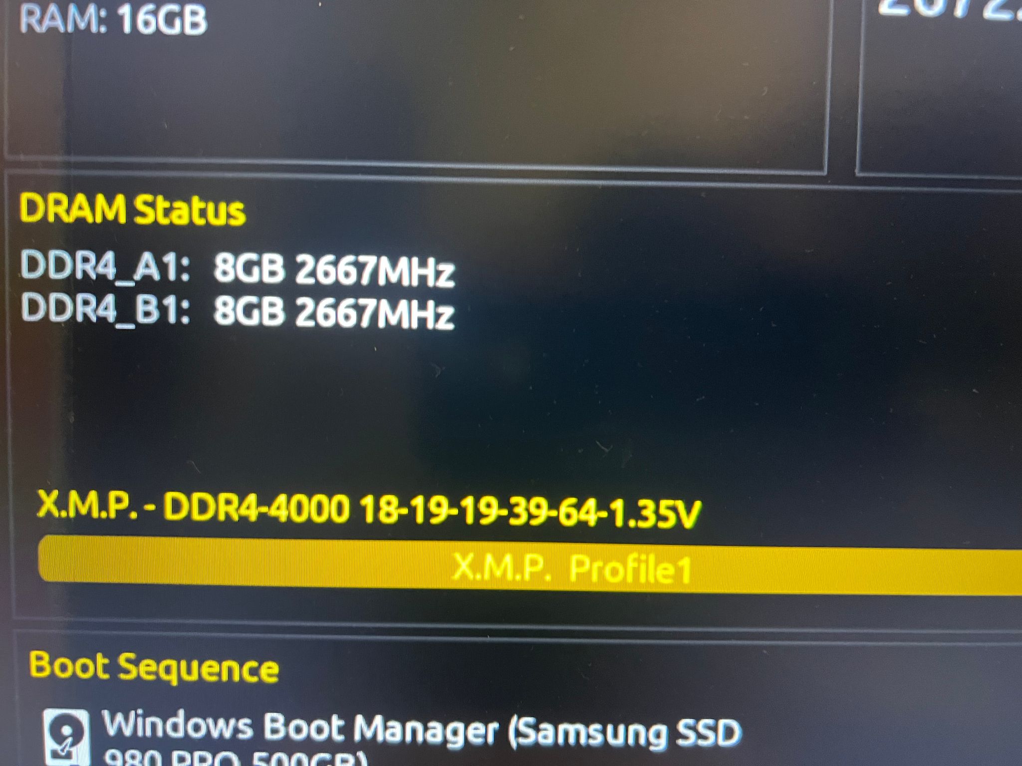 16GB (2x8GB) DDR4-4000MHz CL18 Crucial Ballistix MAX RAM Memory