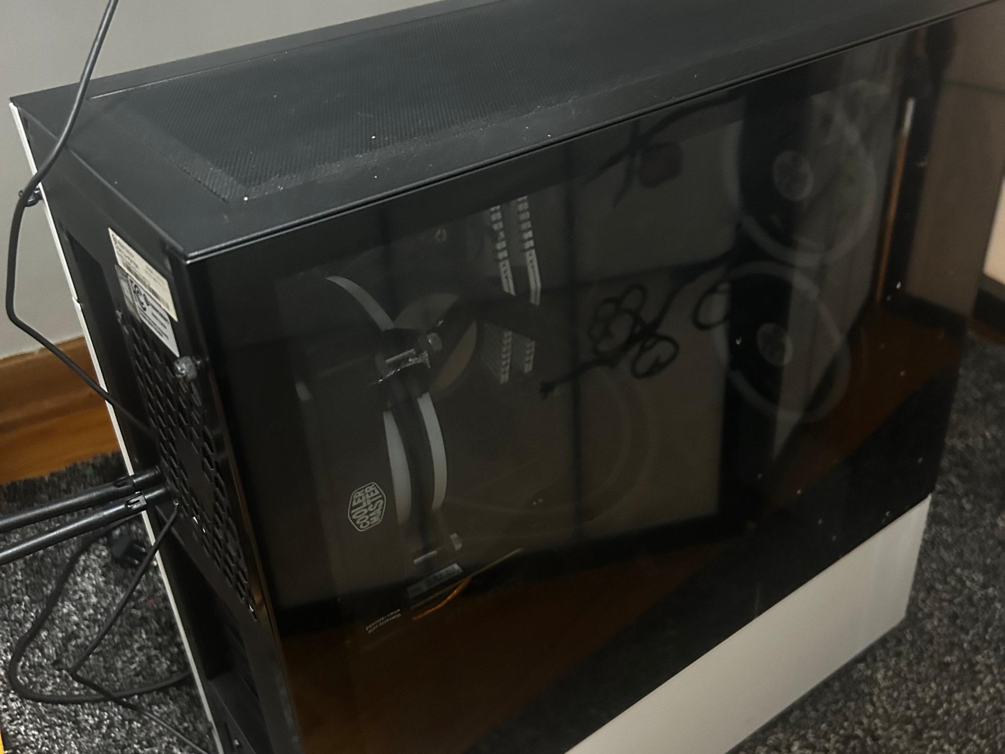 CyberPowerPC Gaming PC – i5-11600KF | RTX 2060 6GB | 16GB RAM | 2TB HDD + 240GB SSD
