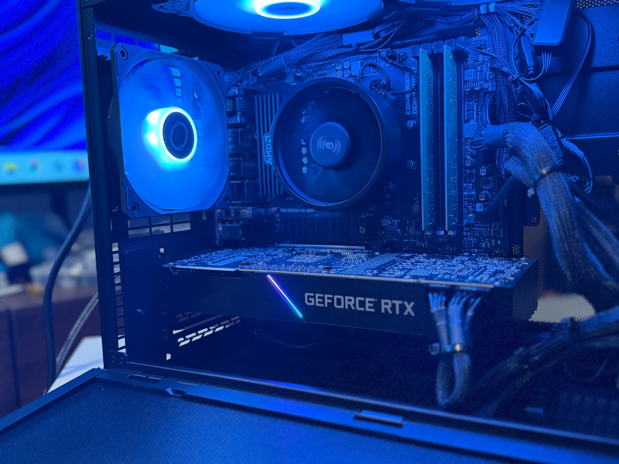 ▪️RTX 2080 | Ryzen 5 3600 | 1TB SSD | 16GB DDR4