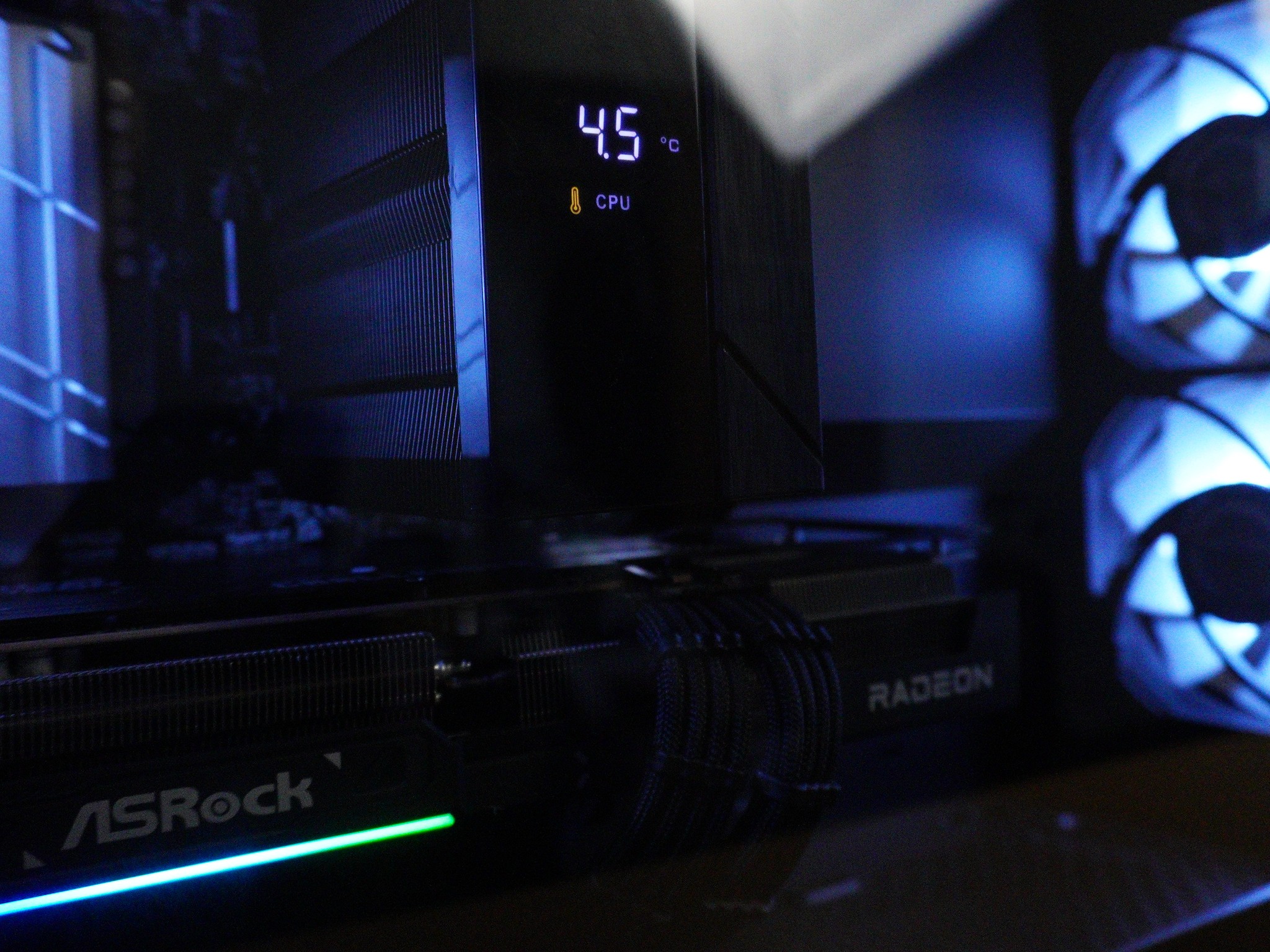 Dead End | 5700X3D | RX 9070 16GB | 1TB SATA + 256GB NVME | 32G DDR4 | WIFI + BT