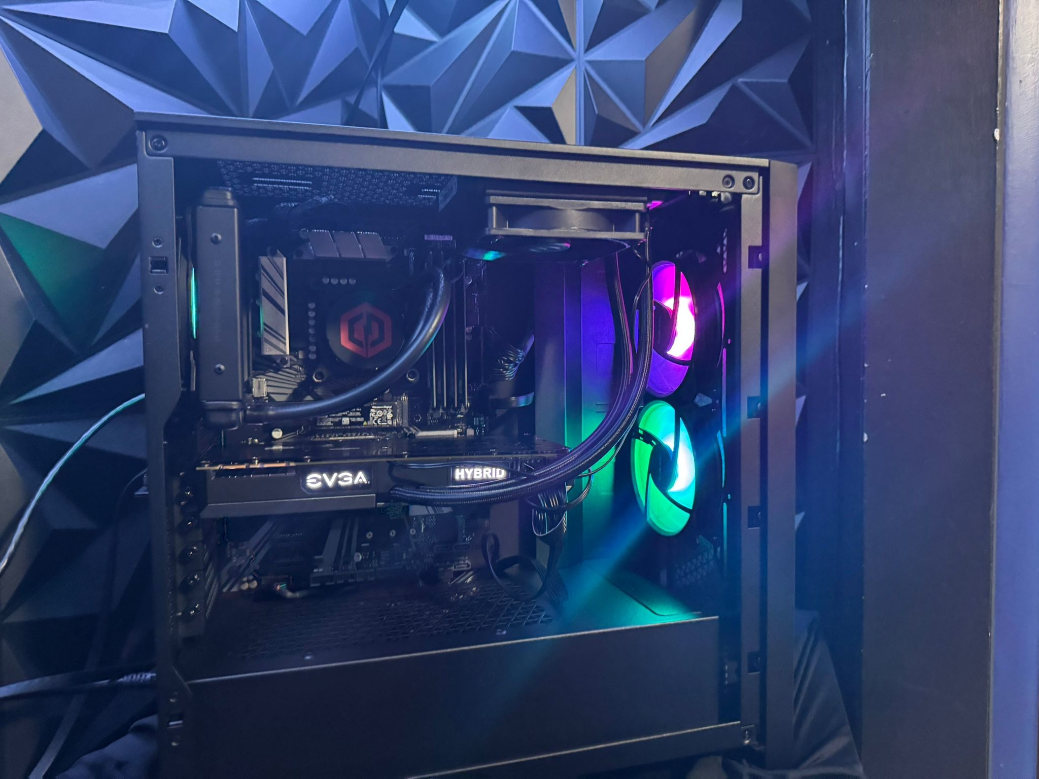 💧🛡️ Liquid Legacy 💧🛡️ i5 8500| GTX 1070| 2.25 TB Storage| 28 GB DDR4|