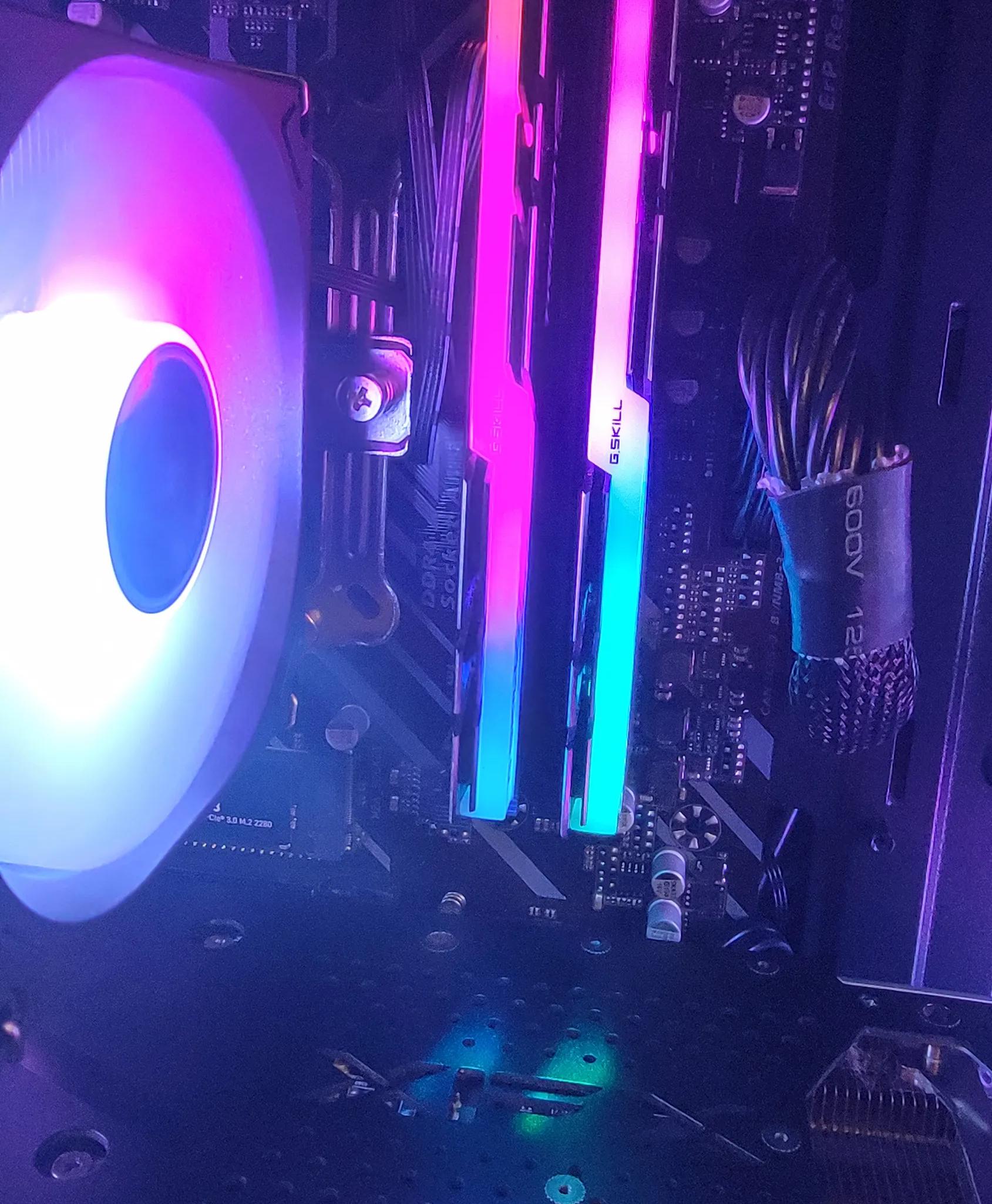 Gaming PC Ryzen 7 3700x, RX 6600 XT, 32Gb Ram, 4Tb total storage