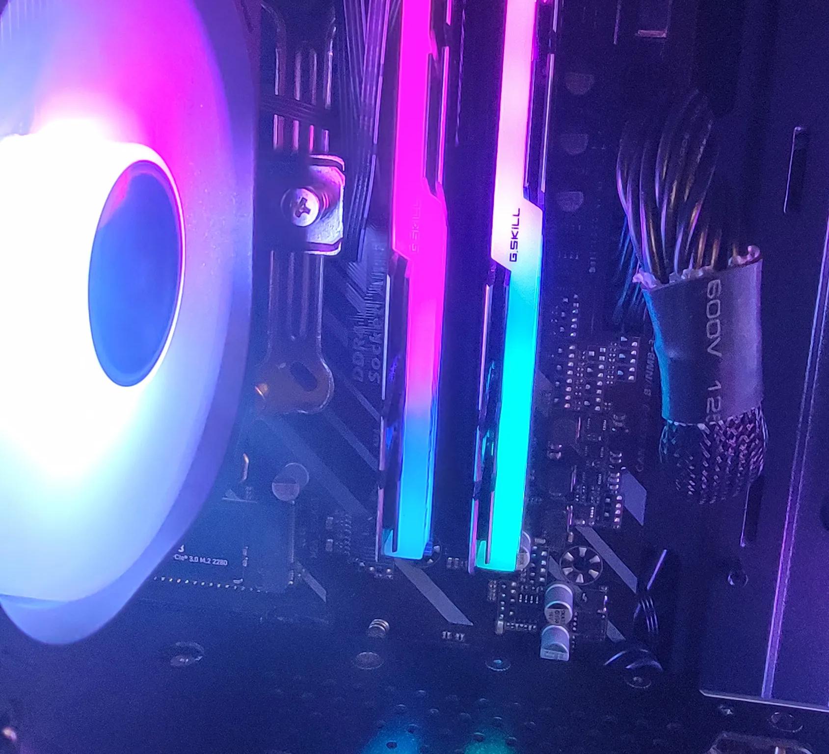Gaming PC Ryzen 7 3700x, RX 6600 XT, 32Gb Ram, 4Tb total storage