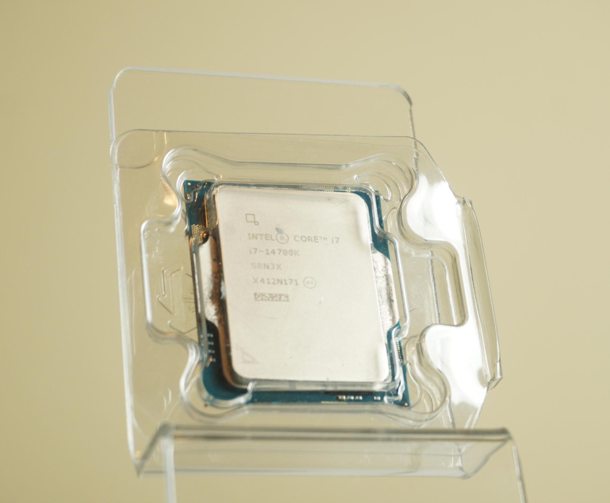 Intel i7 14700K