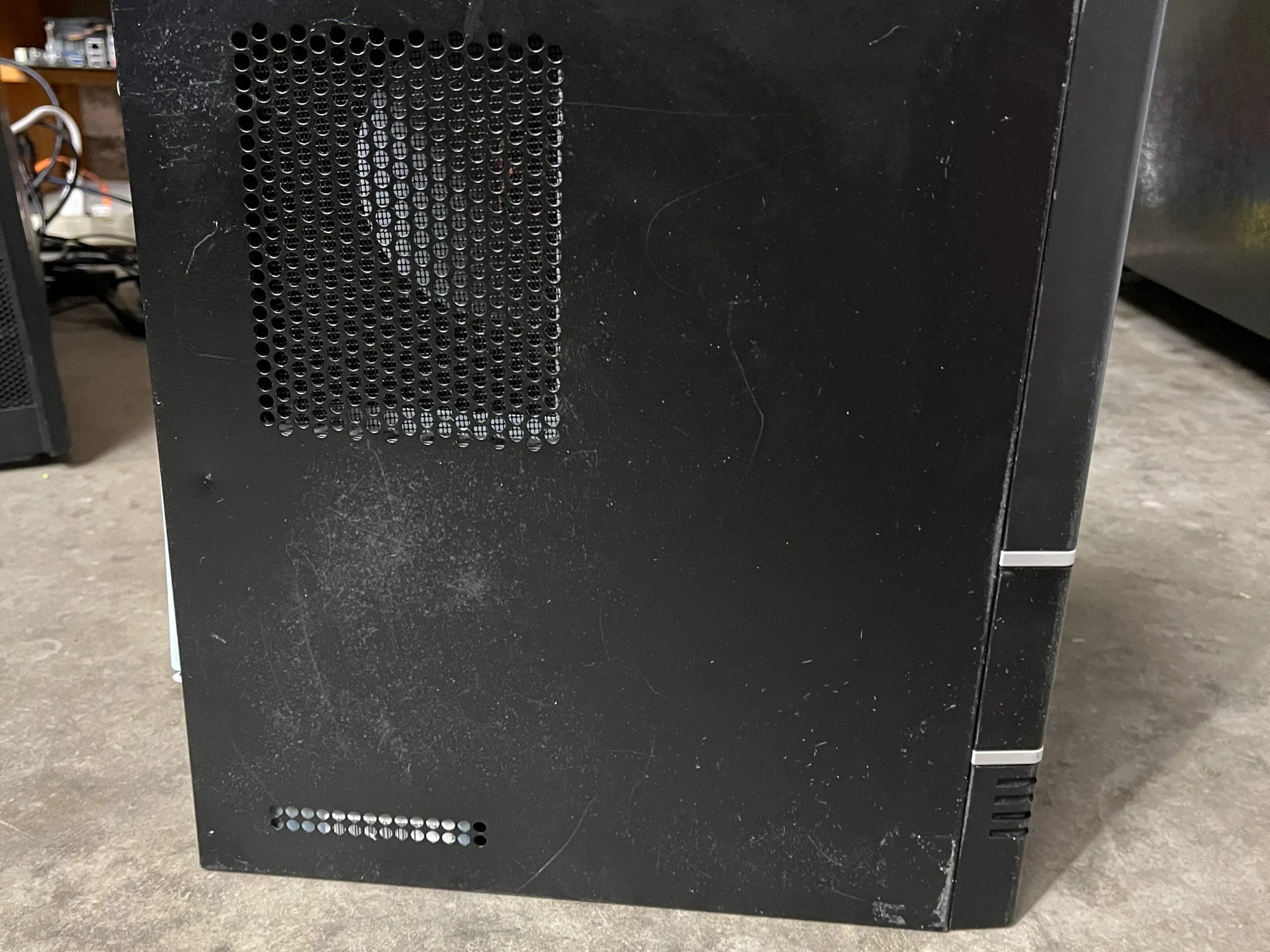 In-Win BK623 Micro ATX PC Case w/ 300w PSU & DVD/CD Rewritable Drive Pre Installed BK623.BH300TB3