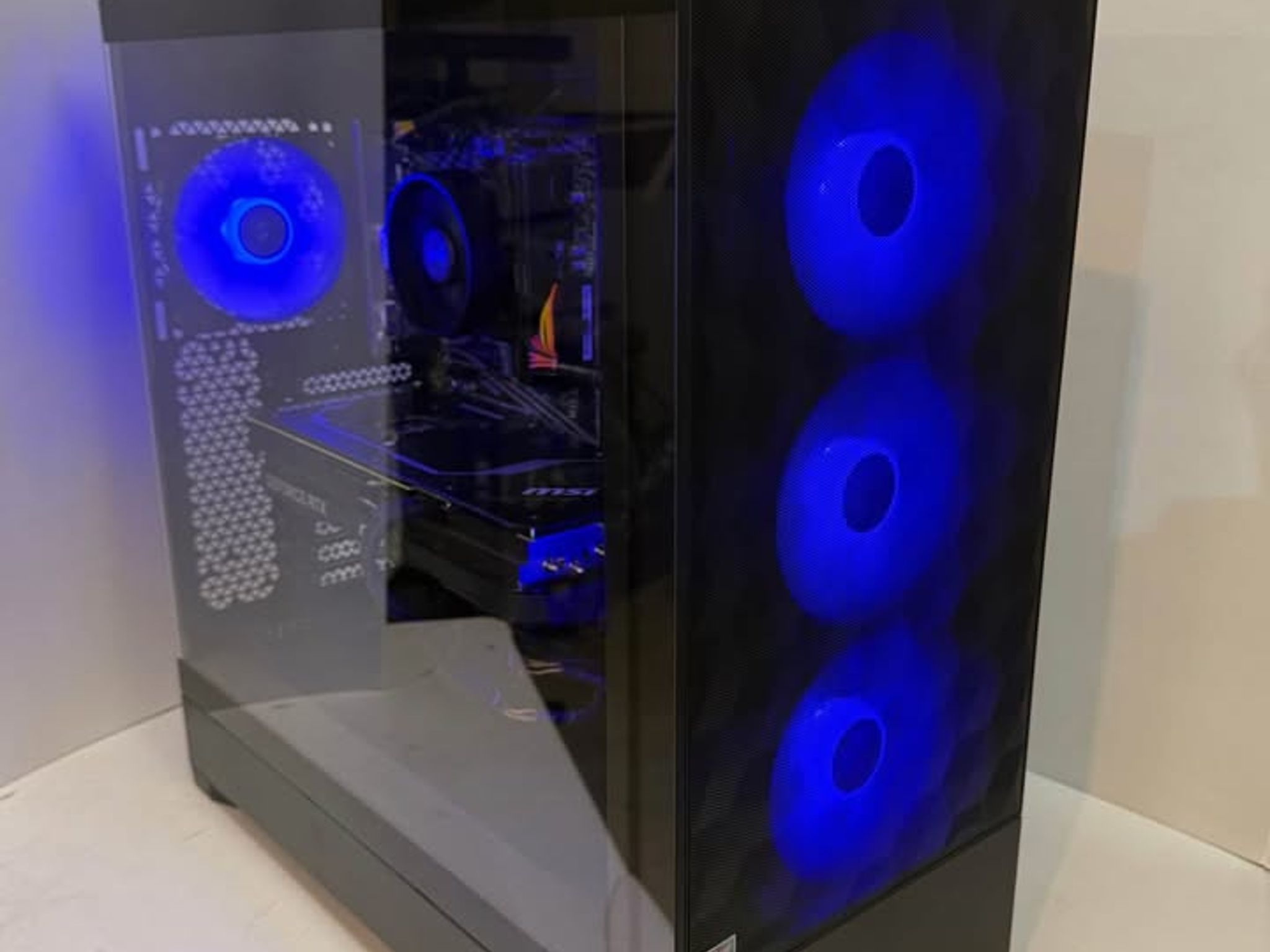 *NEW* Custom Gaming PC w/ 4070ti Super