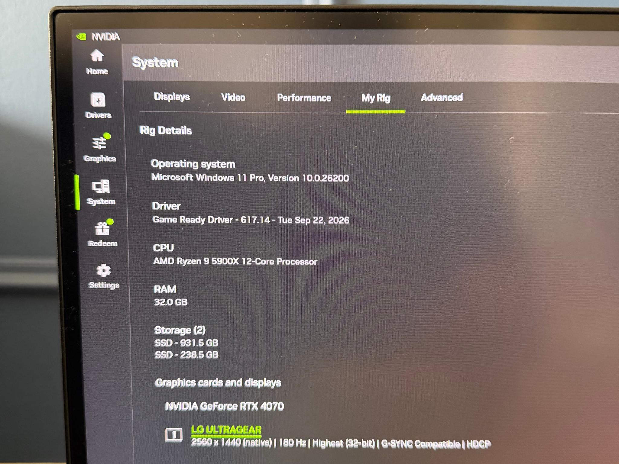 🎮 CUSTOM SHOWCASE GAMING PC | RTX 4070 + RYZEN 9 5900X
