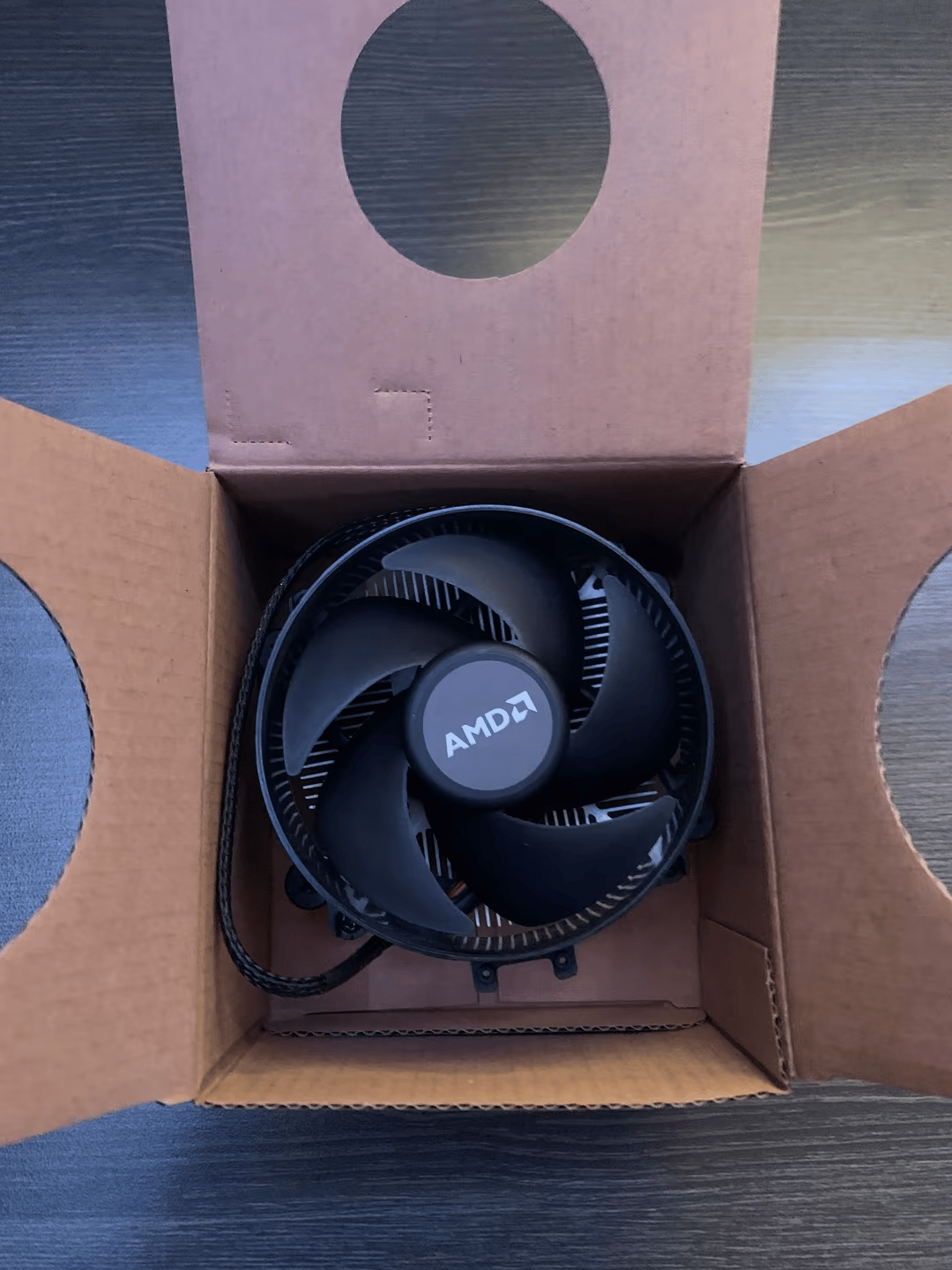 AMD Ryzen 3 3200G