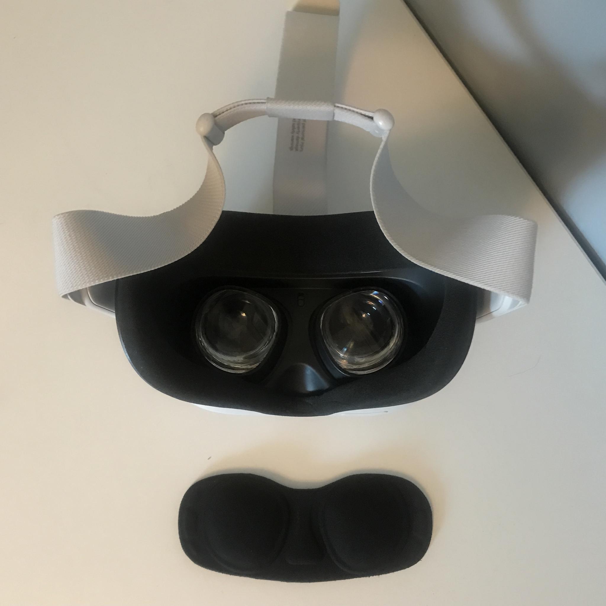 Oculus Quest 2 64GB VR +16ft Link Cable w/ mounting gear for a LIKE wireless experience in steamVR