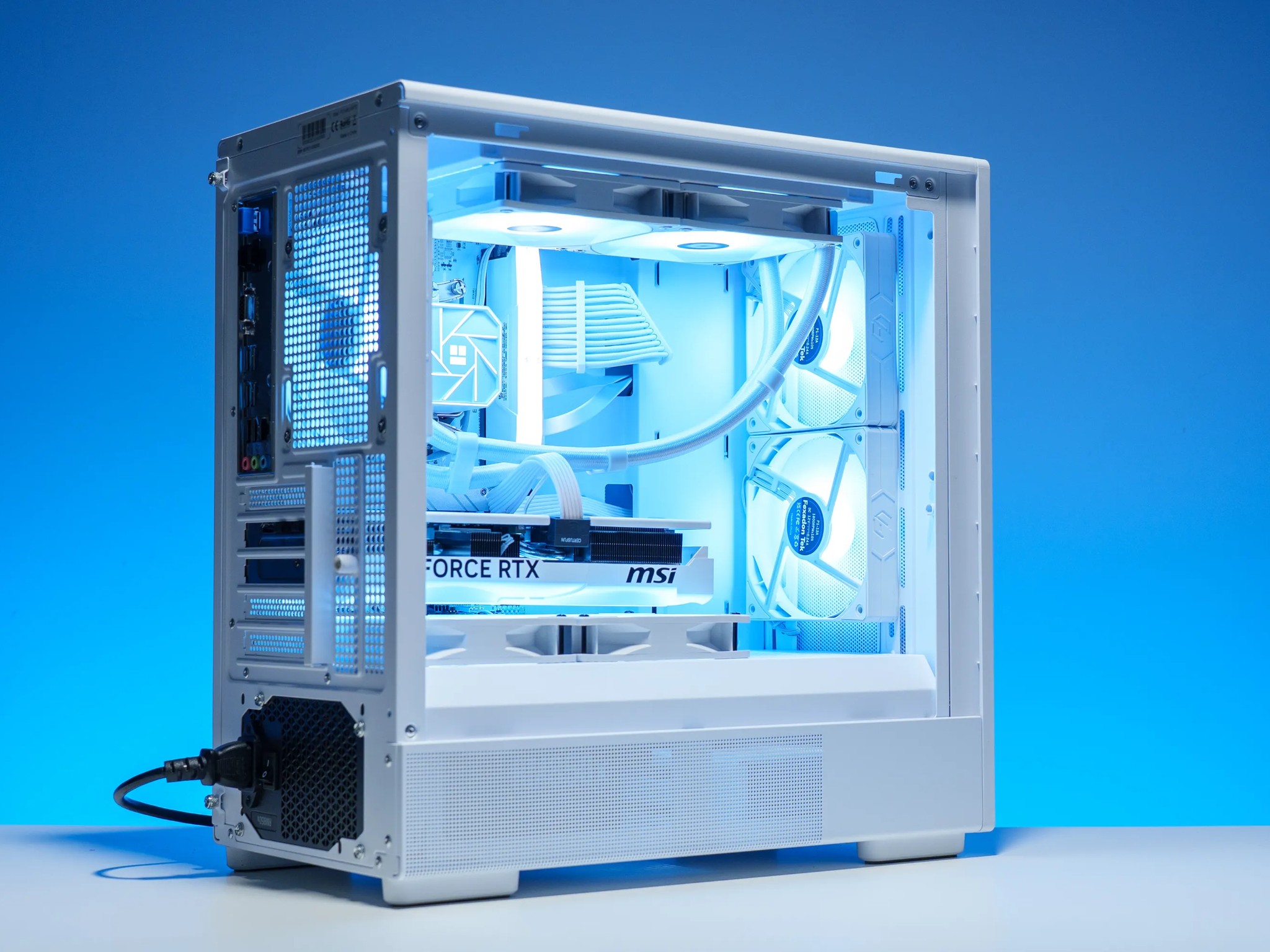 RTX 5070/Ryzen 5 9600x Gaming PC in White Case with Wood Slats | 32GB DDR5 | 2TB | 240 AIO | RGB