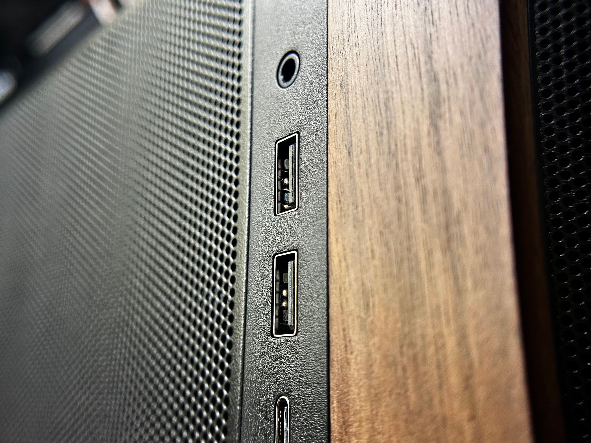 i7 13700K | RX 7700XT 12GB | 64GB DDR4 | 3TB Storage | Digital Display | 1000W | WORKSTAT...