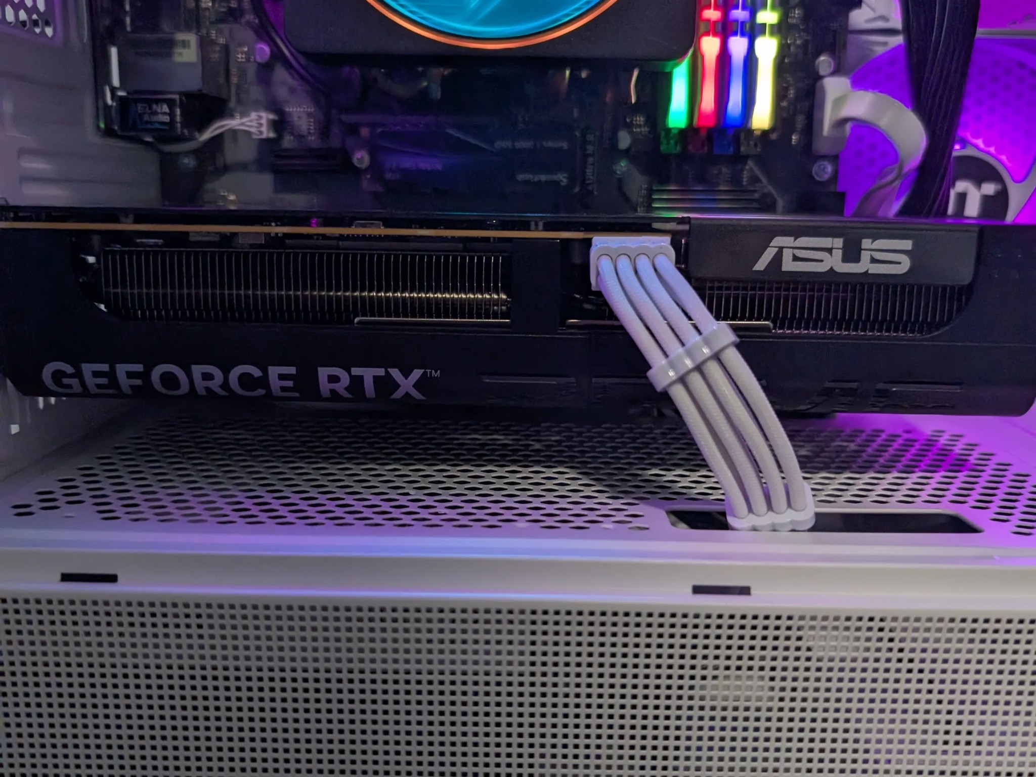RTX 5060 - Ryzen 7 3700x - Compact Gaming PC
