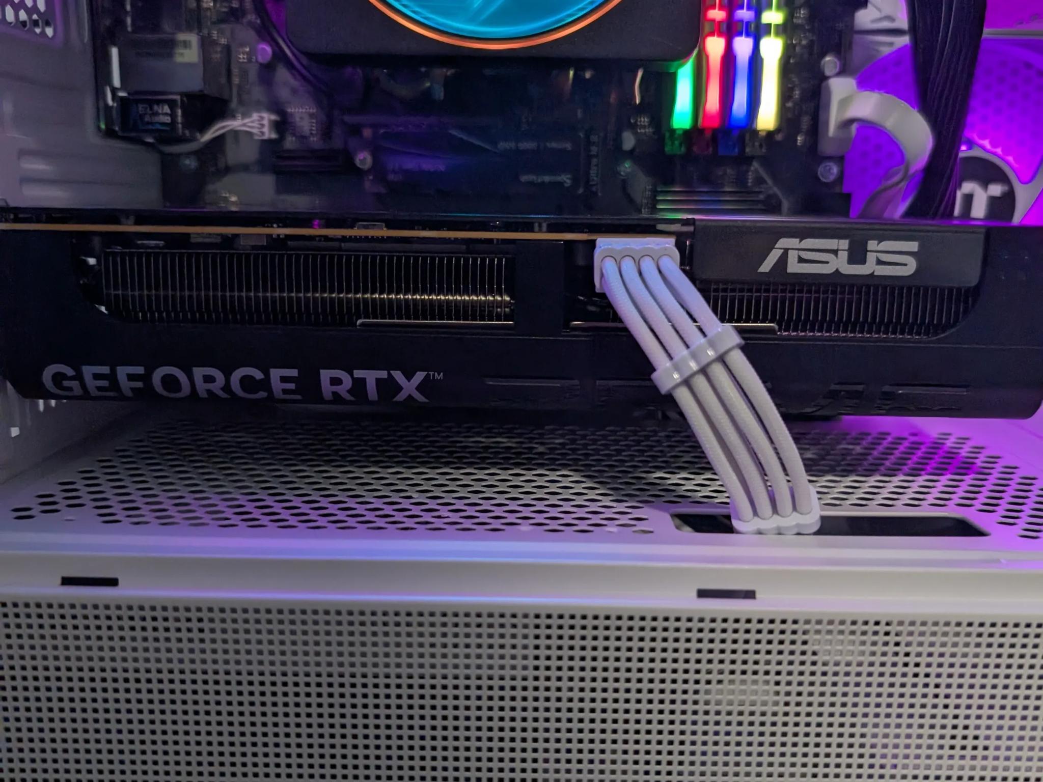 RTX 5060 - Ryzen 7 3700x - Compact Gaming PC