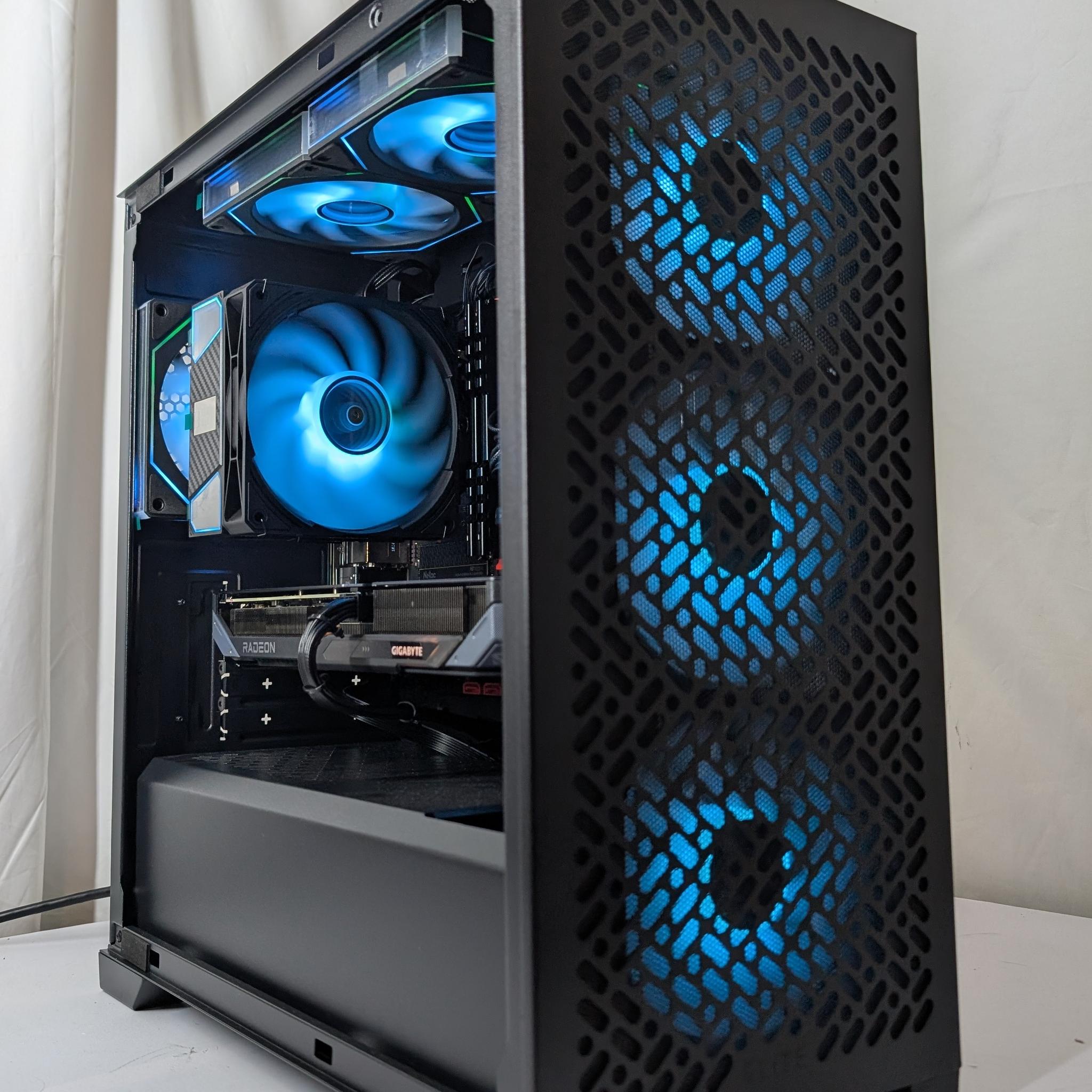 RX 9060XT | RYZEN 5 3600 | 16GB DDR4 | 1TB NVME | 650W
