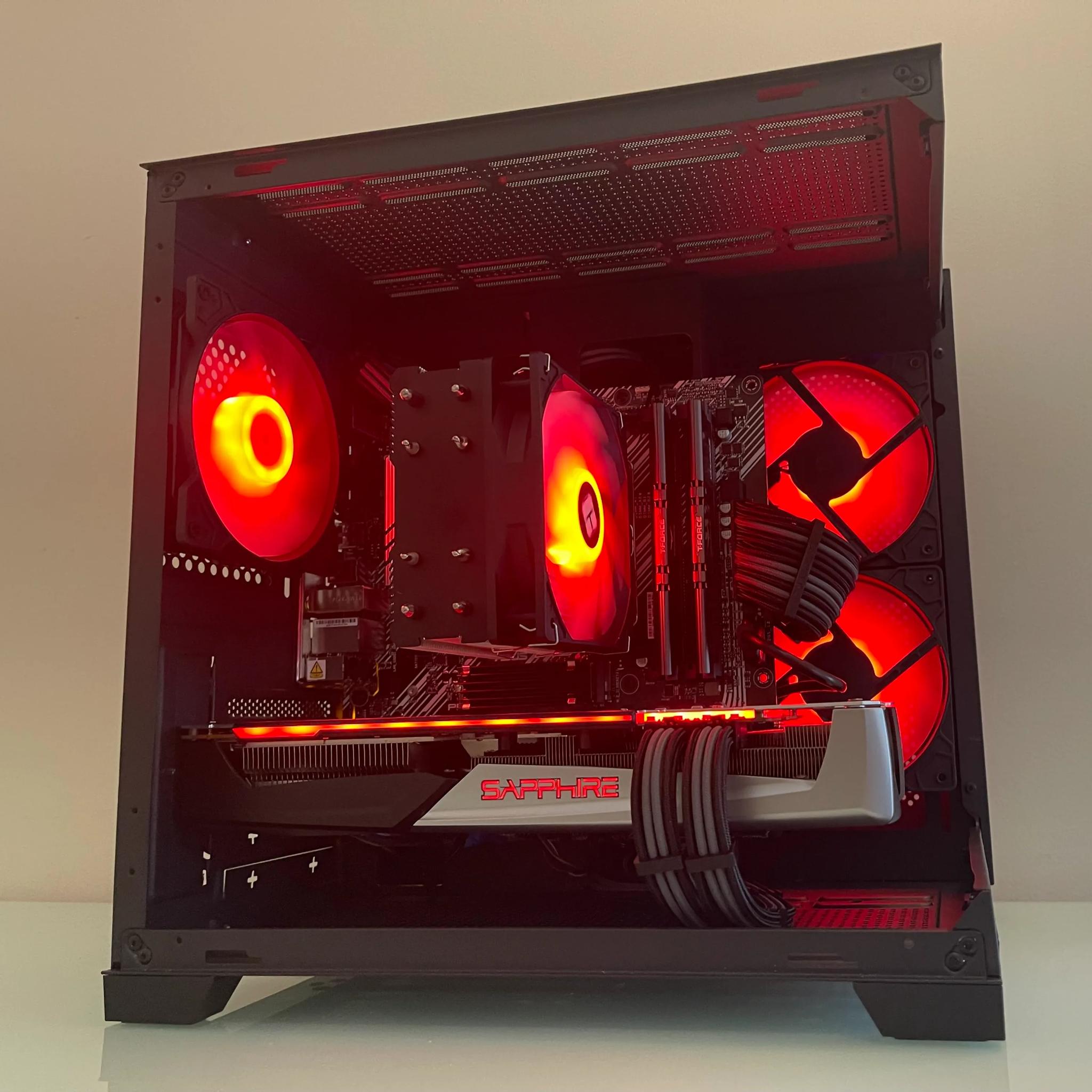 [Summer Sale] The Silver Nitro Gaming PC | Ryzen 5600 with Sapphire Nitro+ RX 5700xt