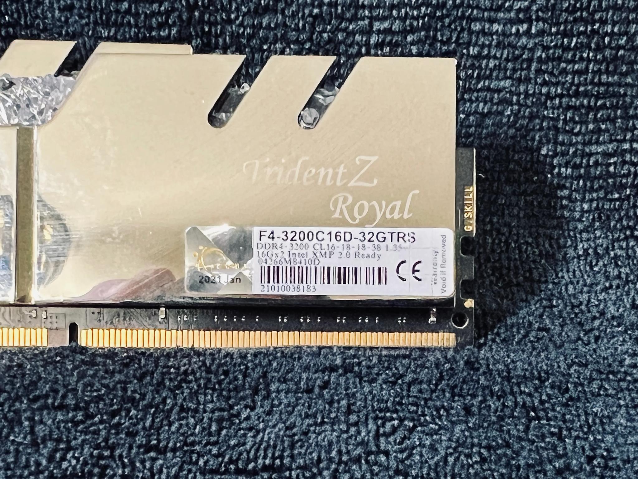 Trident Z Royal 32GB (2x16GB) DDR4-3200 CL16