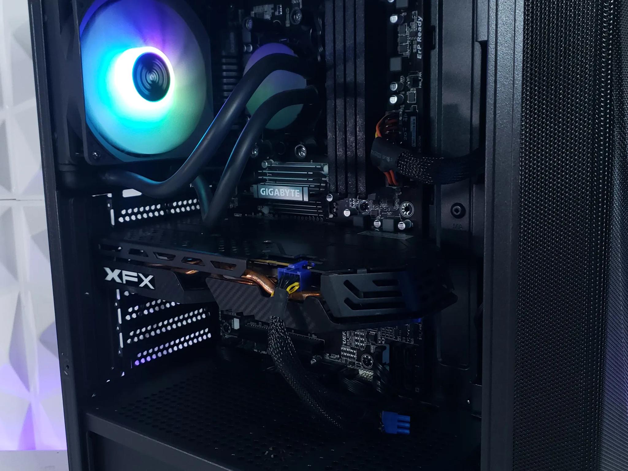 ✨ Liquid-Cooled 8-Core PC | FX-8120/RX 580✨