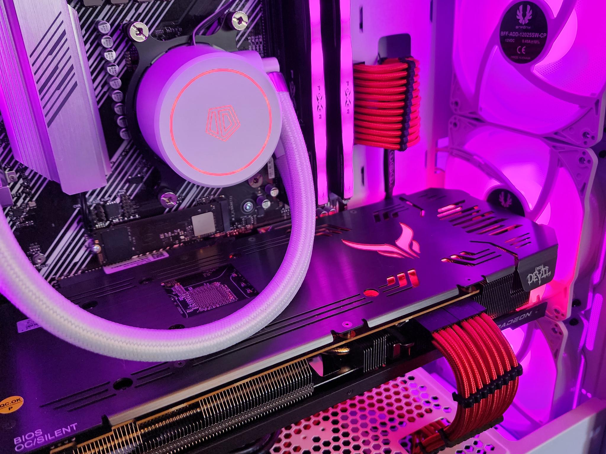 💗🤍💗 Radeon RX 6750 XT // AMD Ryzen 5 5600 // Zenith RGB 16GB 3200MHz // Samsung 980 1TB NVMe