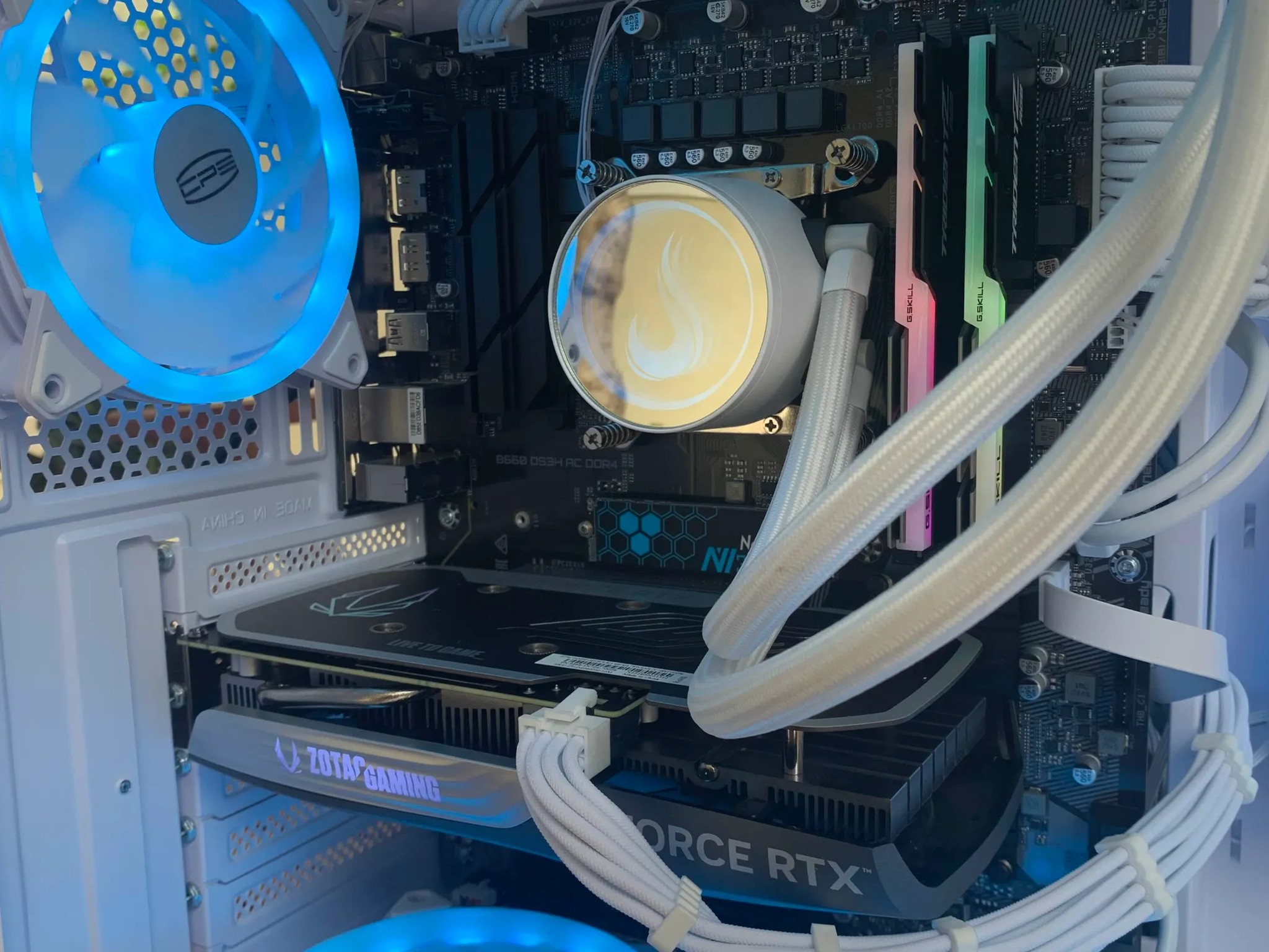 The Frostbyte│RTX 4060│Intel i5 12600KF│WIFI│Bluetooth