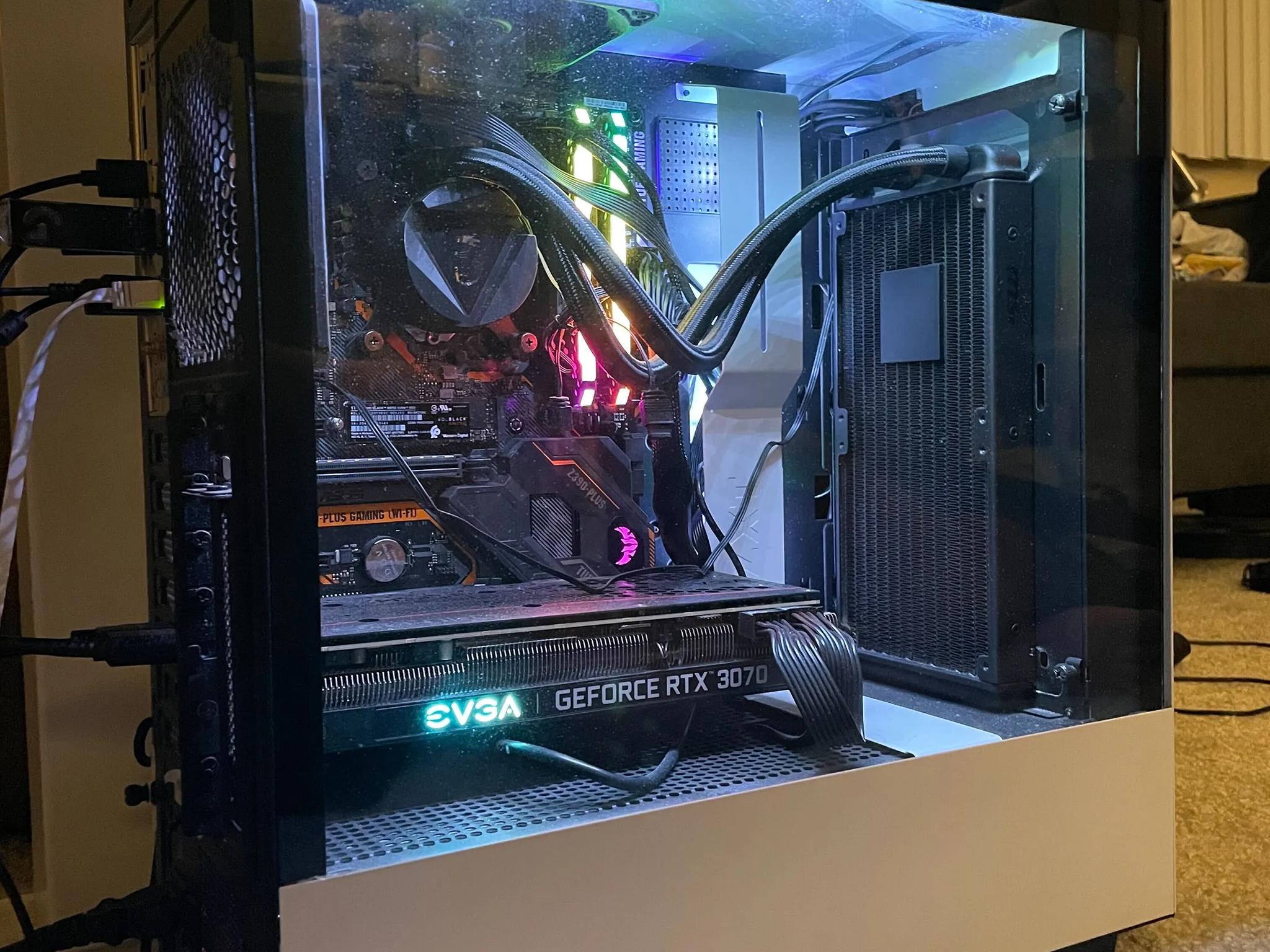 intel i9, RTX 3070, 32gb ram, 1tb ssd