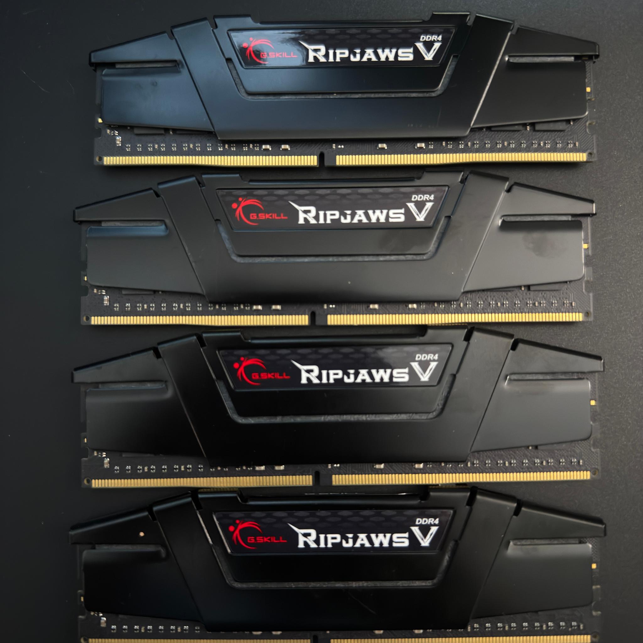 G.SKILL Ripjaws V 128GB (4x32GB) DDR4-3200