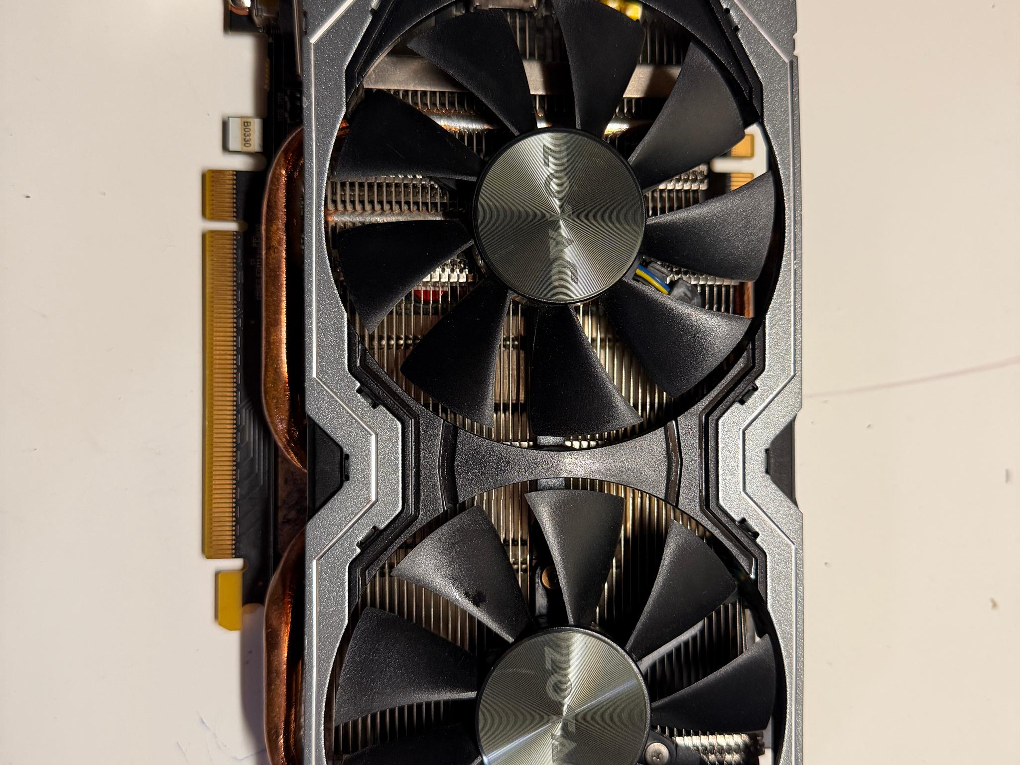 Zotac AMP GeForce GTX 1070 Ti