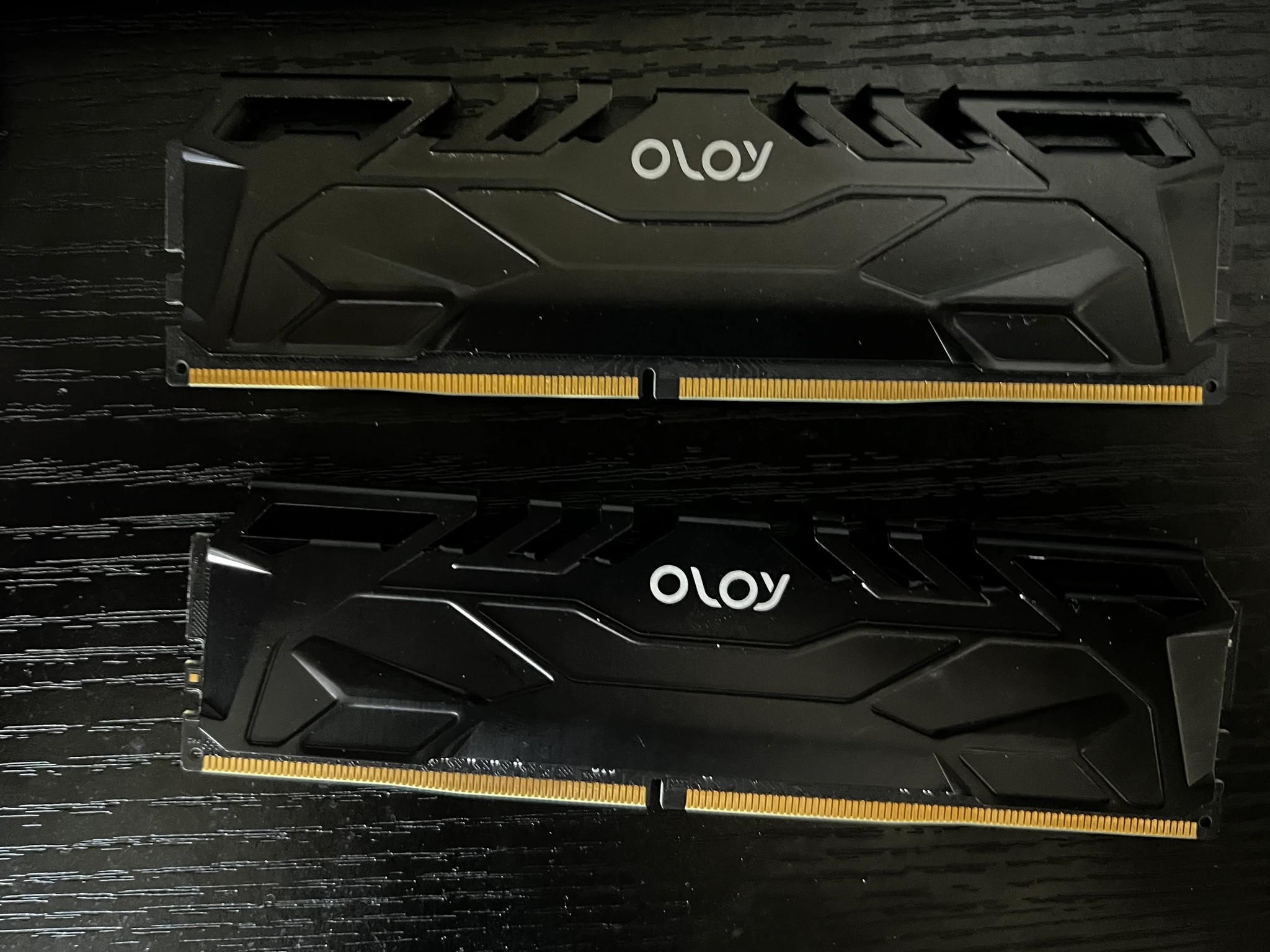 OLOy 16 GB Kit (2 x 8 GB) DDR4-3600 CL18 Memory