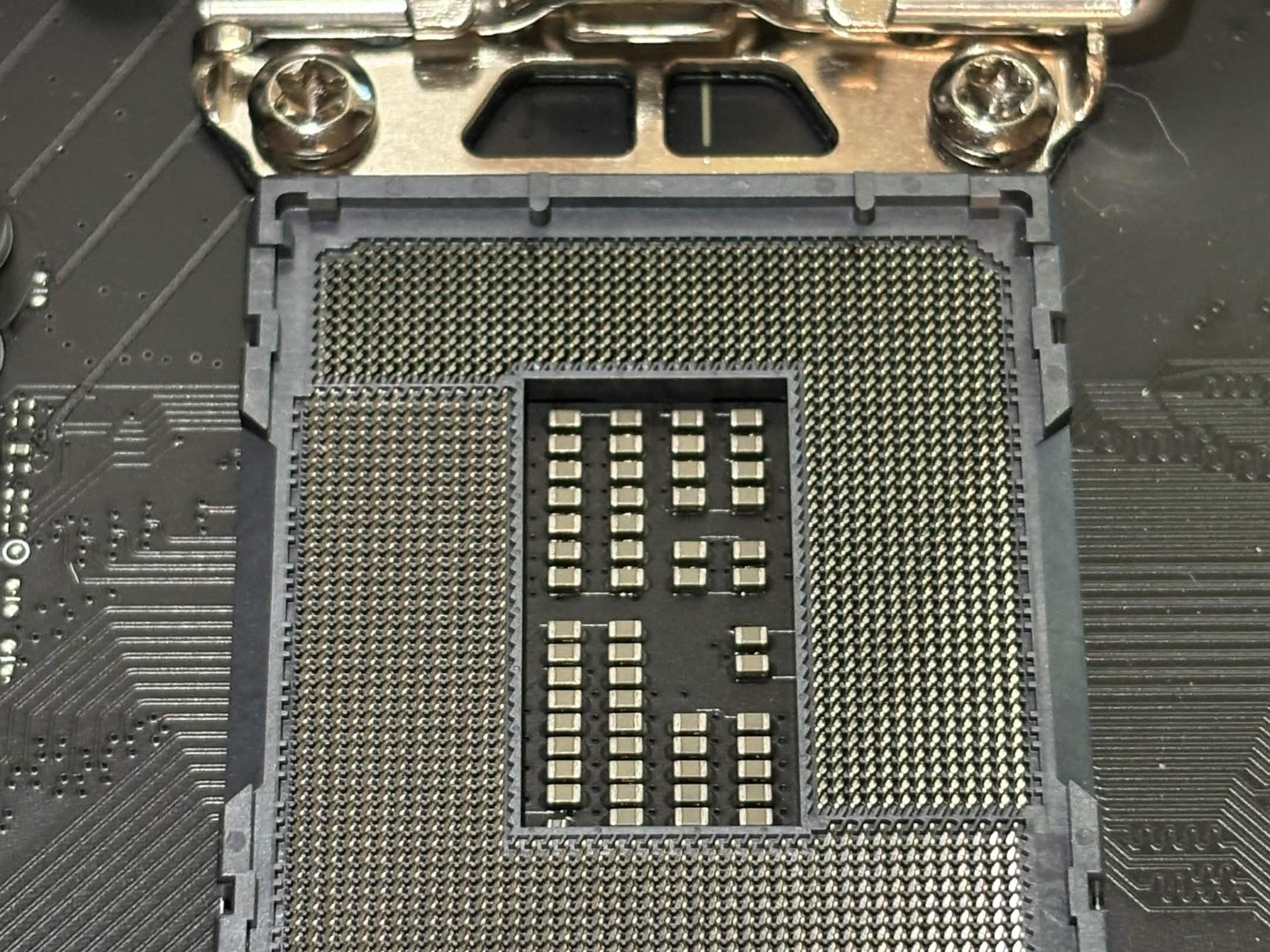 MSI PRO Z790-P WIFI DDR5 - Image 2