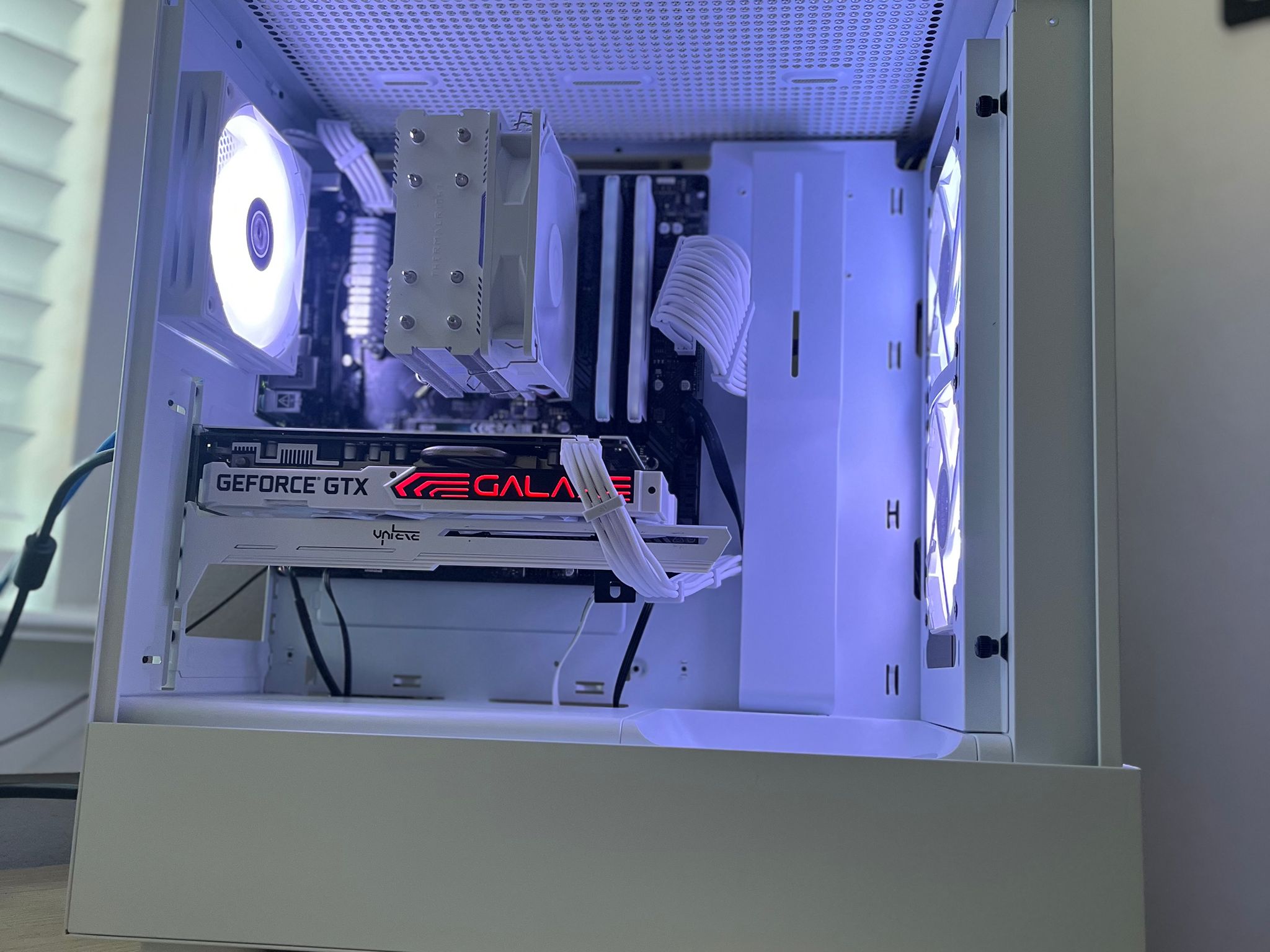 CUSTOM WHITE GAMING Wi-Fi PC | RYZEN 5 5500 | GTX 1660 SUPER | RAM DDR4 16GB | 1T SSD | WIN 11 PRO