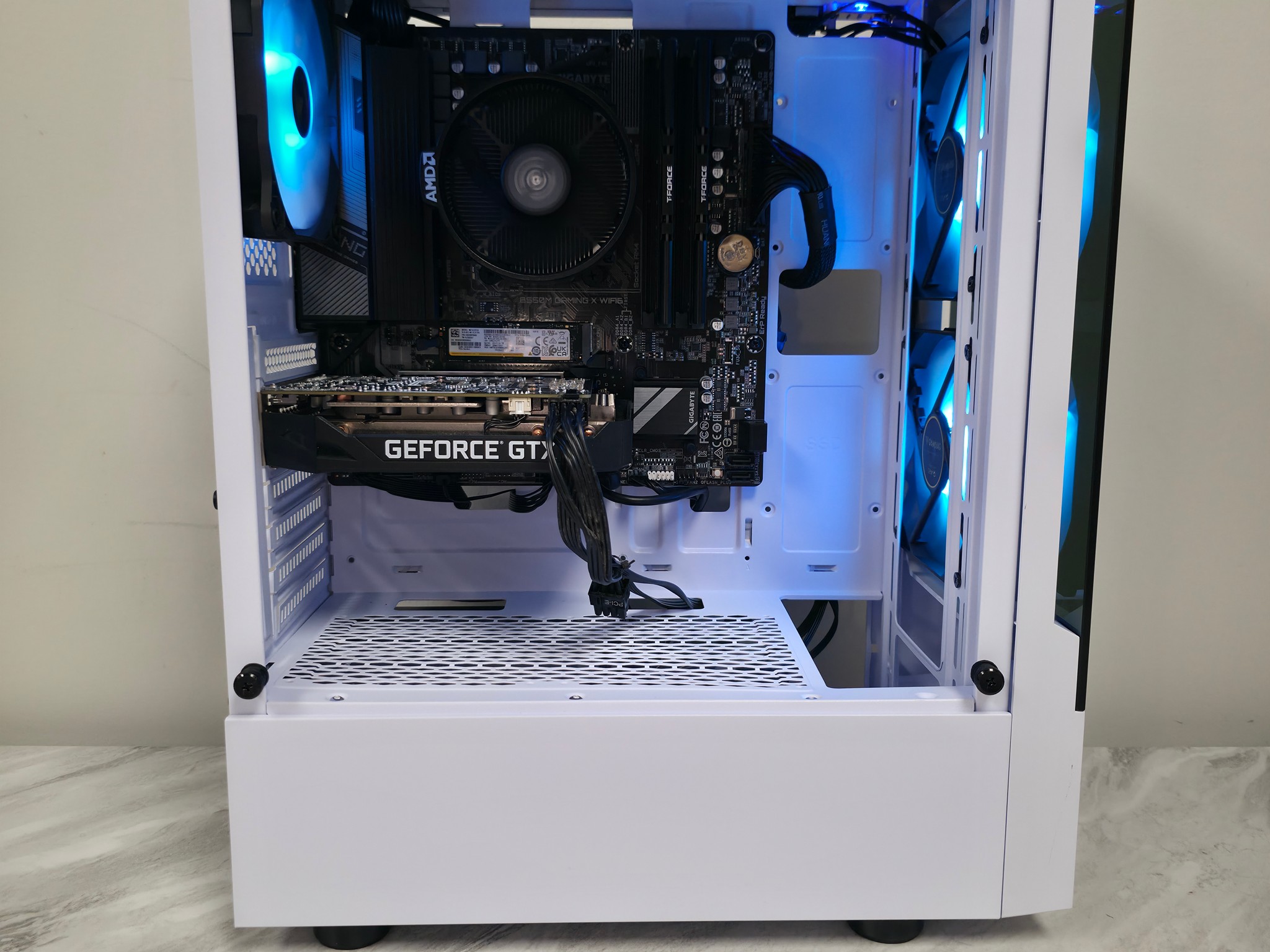 🔥 $699 Ryzen 5 5500 | GTX 1660 Super | 1080p Gaming PC – Ready to Game!