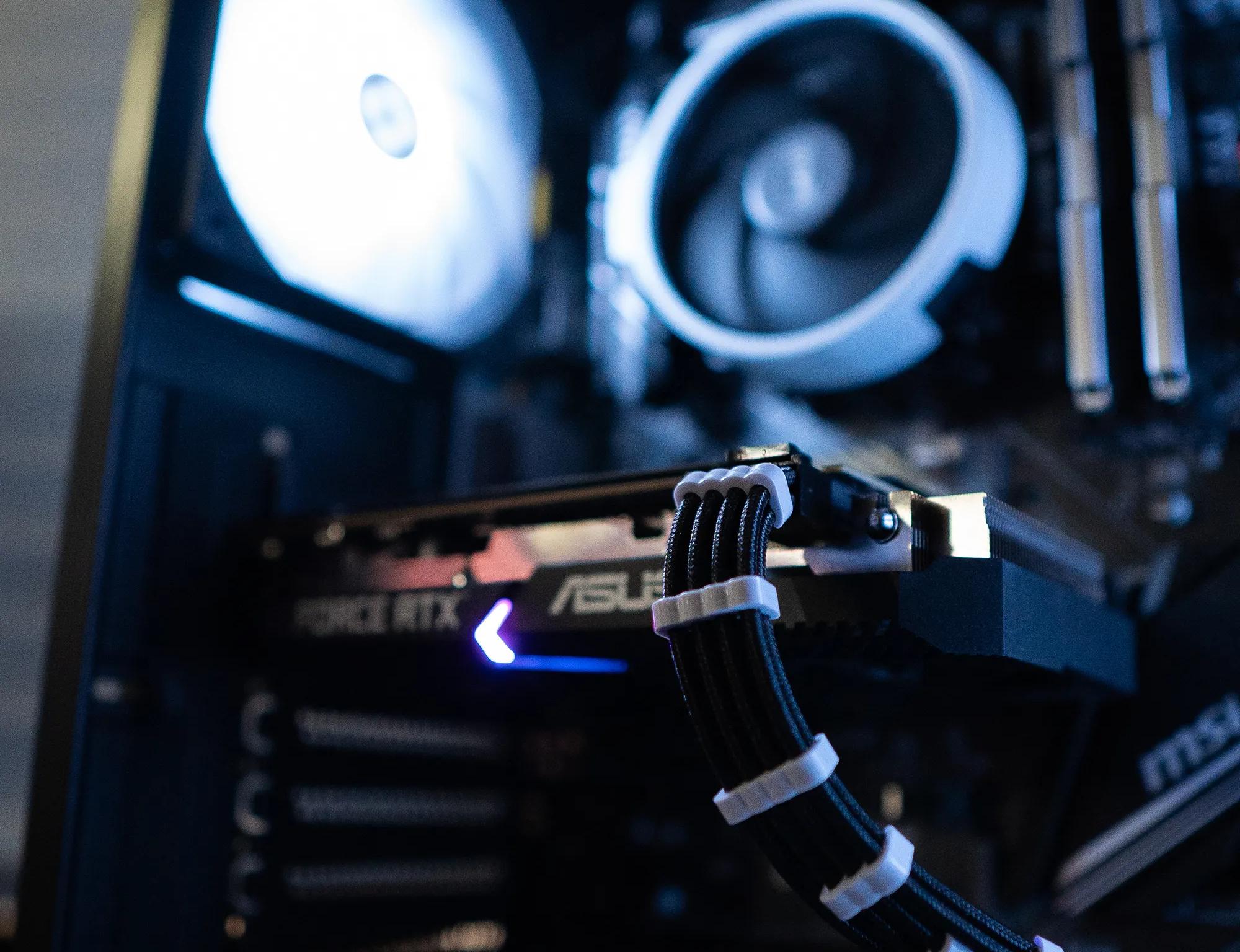 ⛈️❄️ | NVIDIA RTX 3060 12GB | RYZEN 5 3500X | 16GB DDR4 RAM | 1TB NVME SSD | Arctic Snow