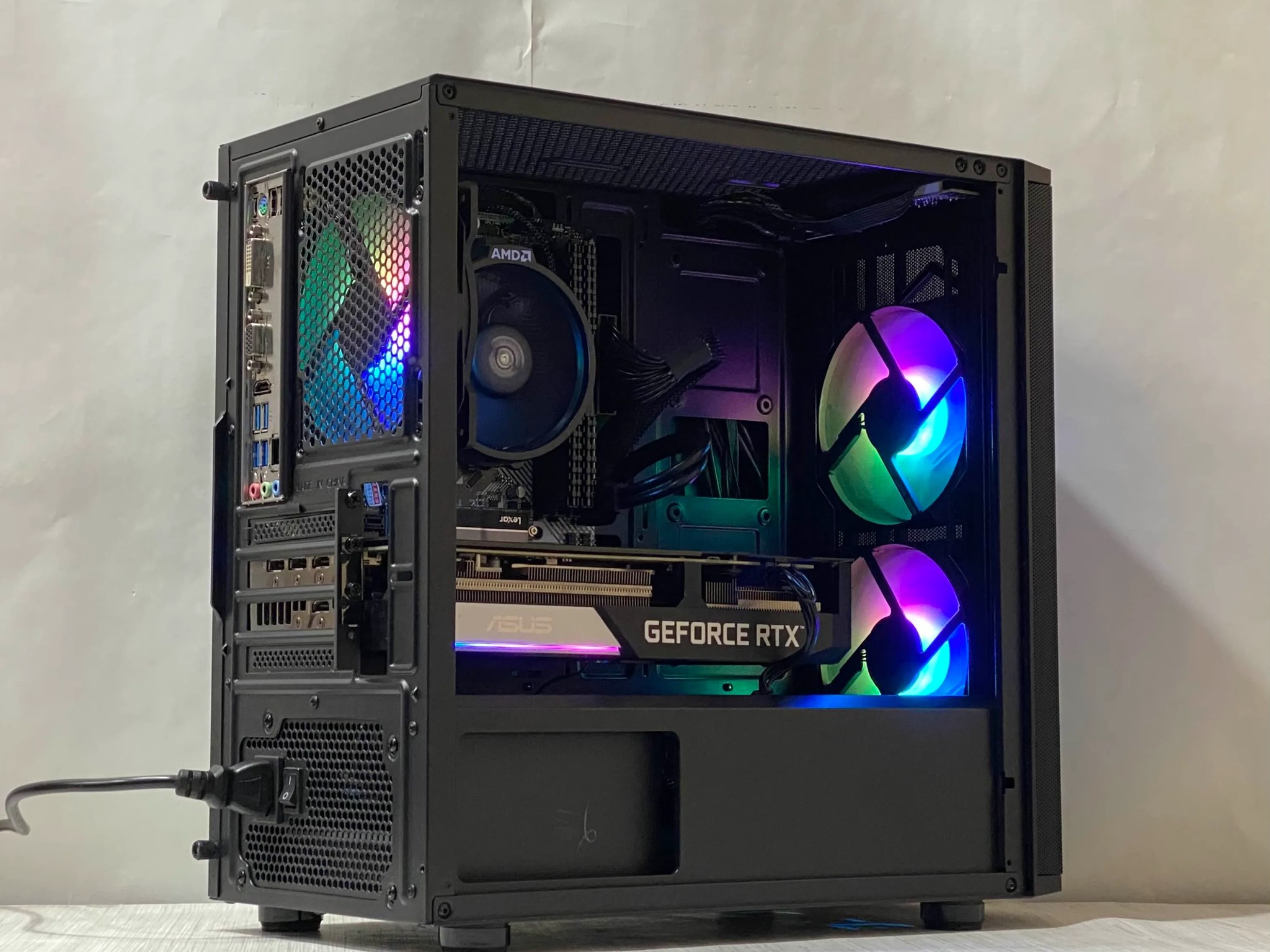 RTX 3060 Ti, Ryzen 5 5500, 16GB DDR4, 1TB NVMe SSD, WiFi - Custom Gaming PC
