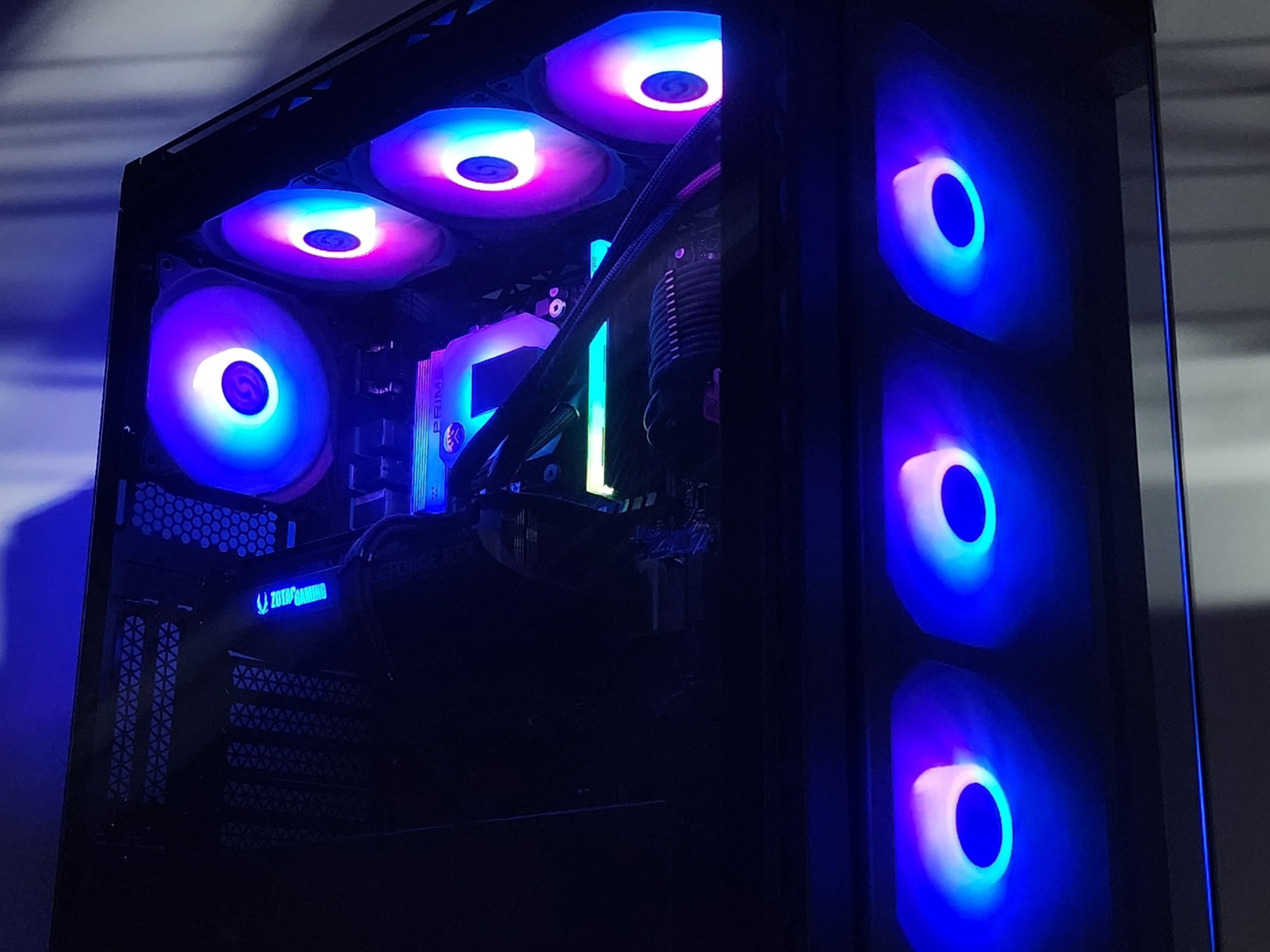 Gaming PC Ryzen 7 9700X 16GB RAM 1TB SSD RTX 4060 Ti 16GB Windows 11 Computer