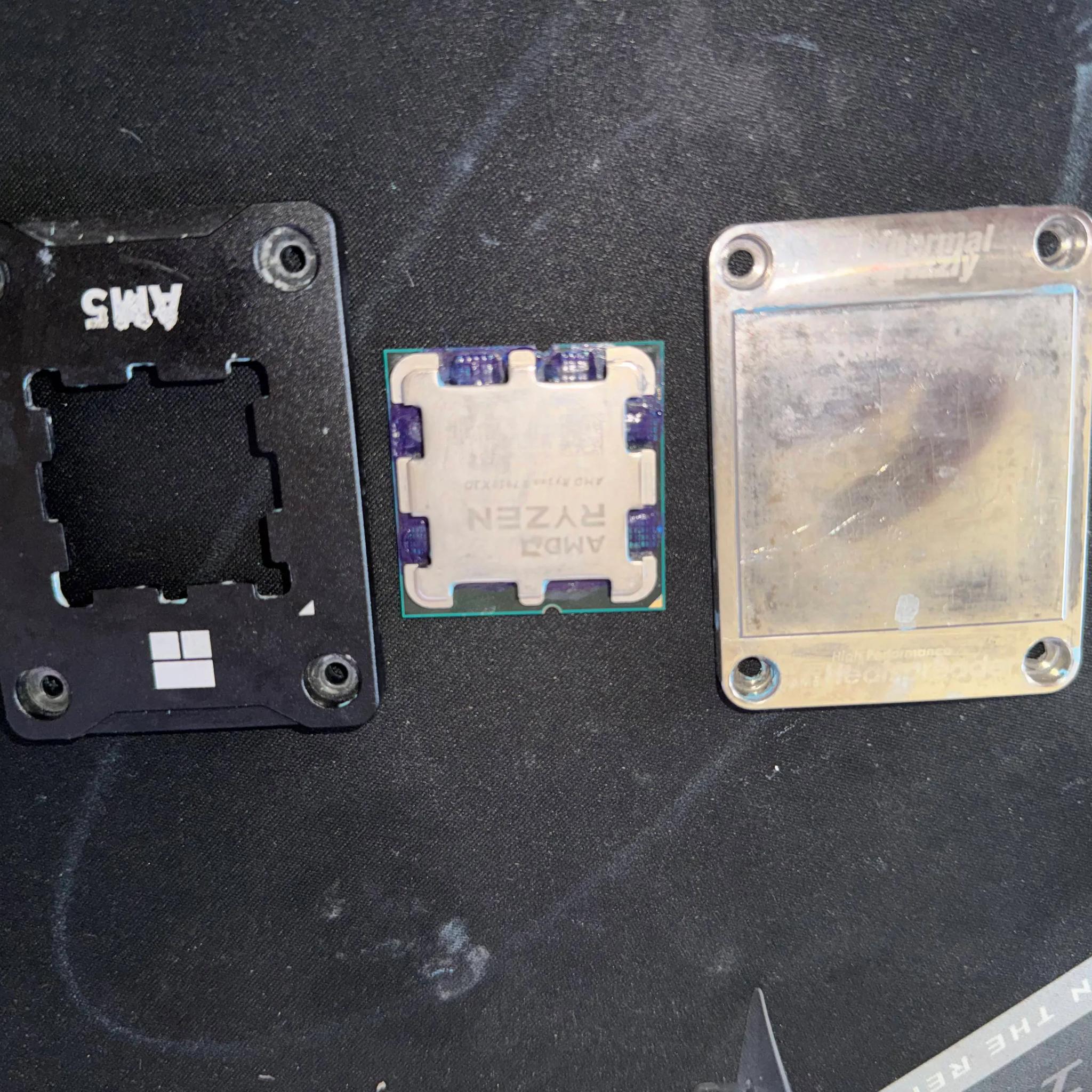 AMD Ryzen 9 7950X3D + Thermal Grizzly AM5 Contact Plate & Heat Spreader