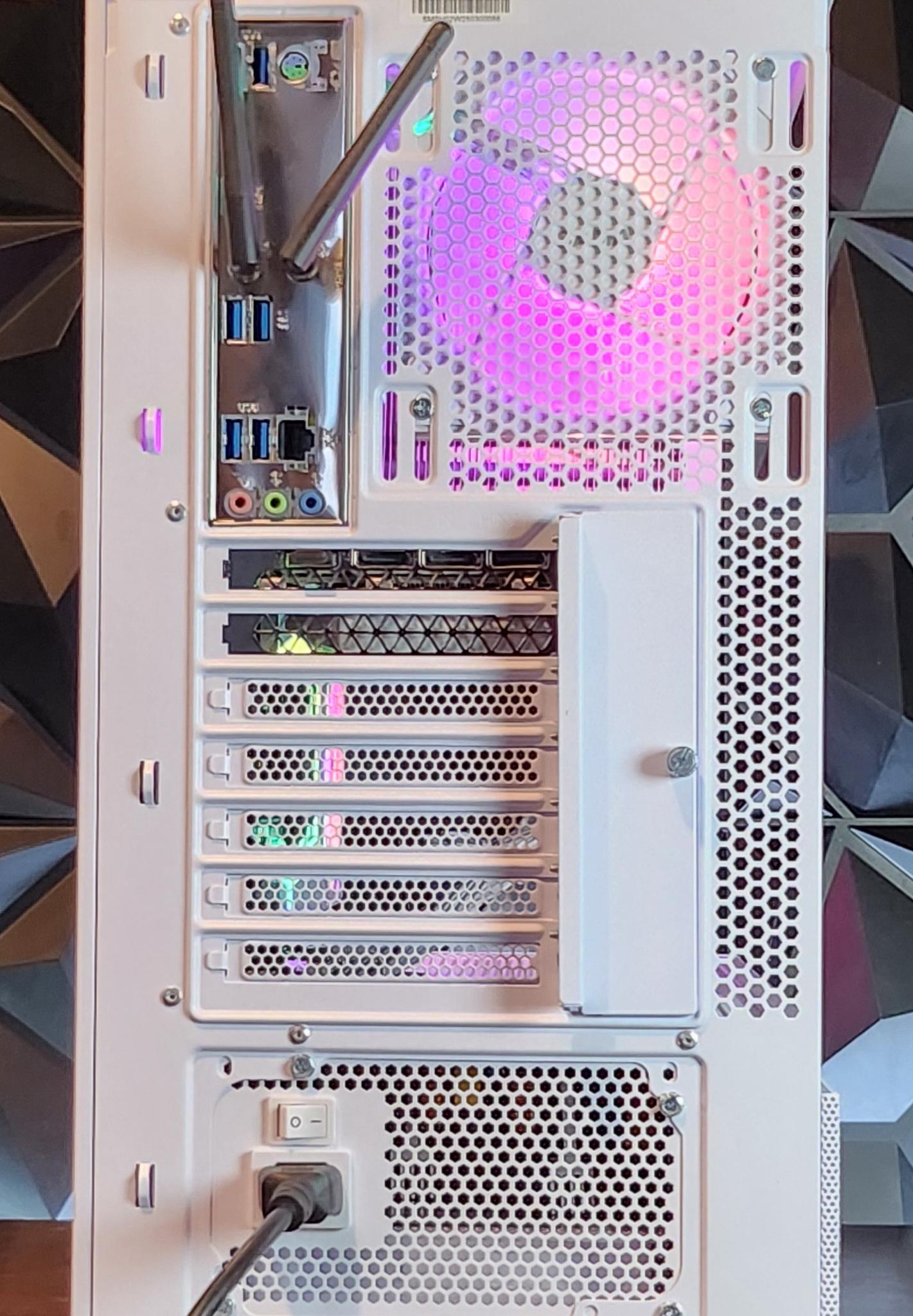 ⚪ White ⚪ Gaming Pc (Ryzen 5 + RTX 3060 TI)
