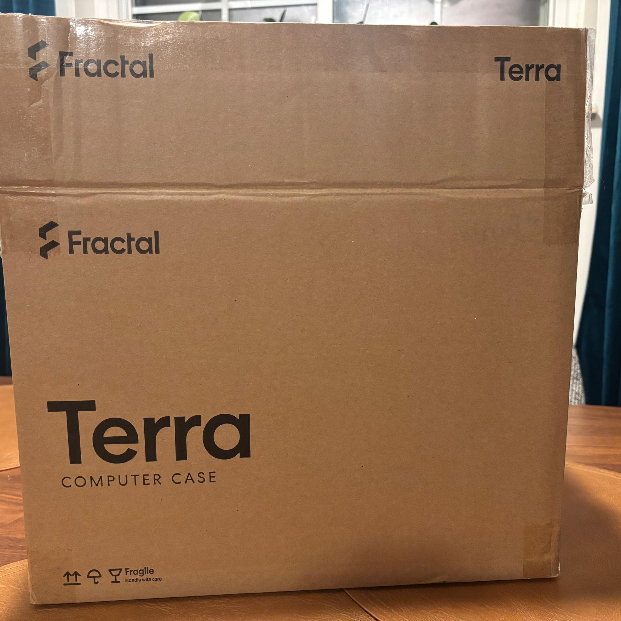 Fractal Terra Jade PC Case