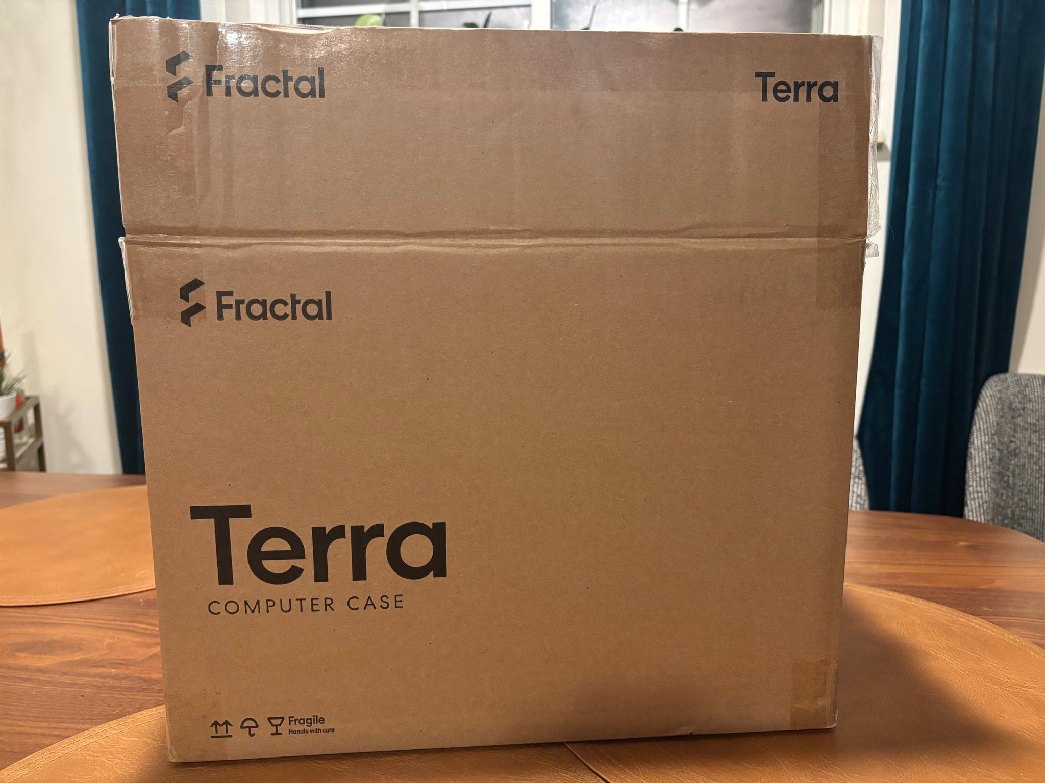 Fractal Terra Jade PC Case