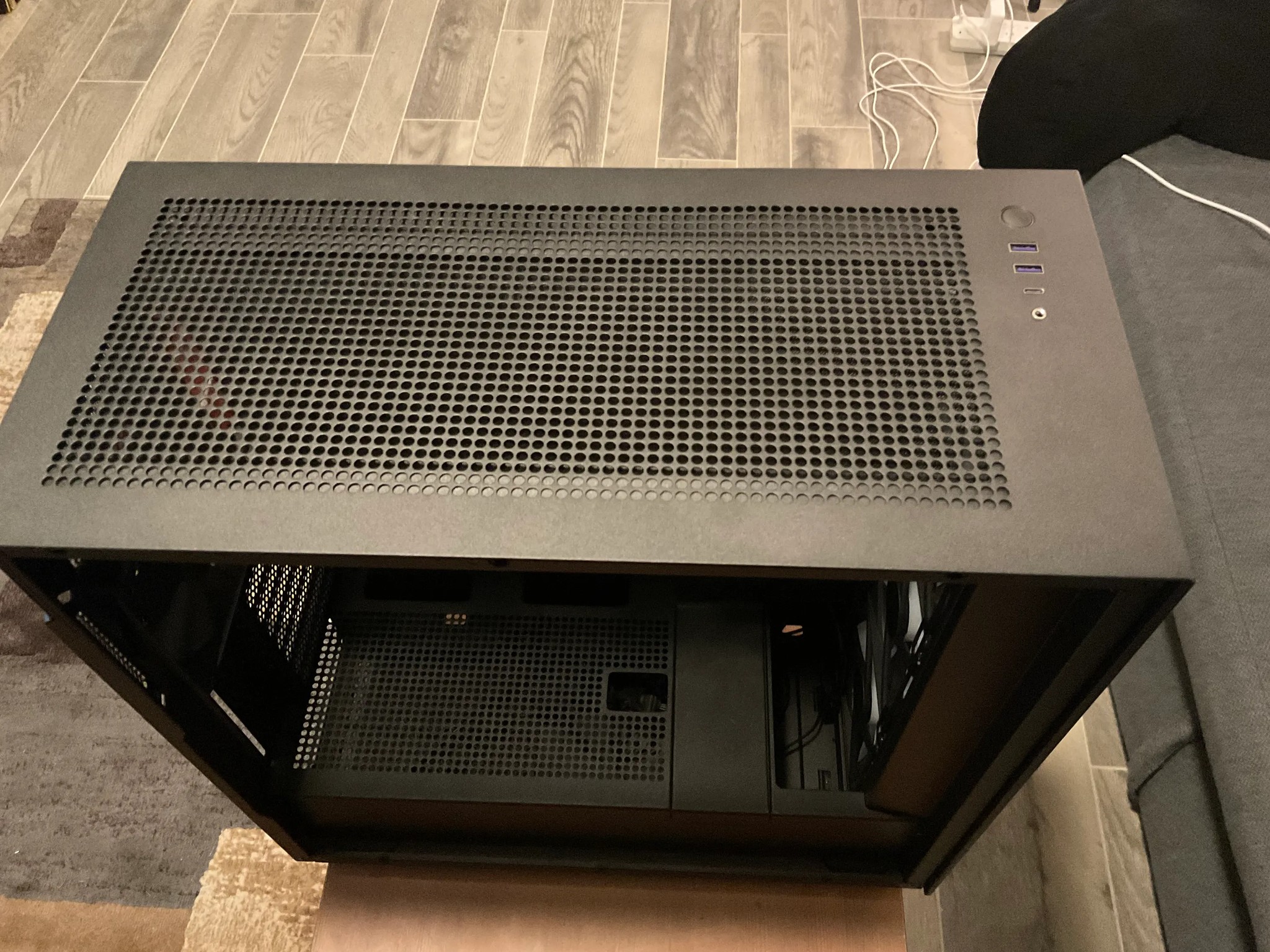 Like New! NZXT H7 Flow RGB