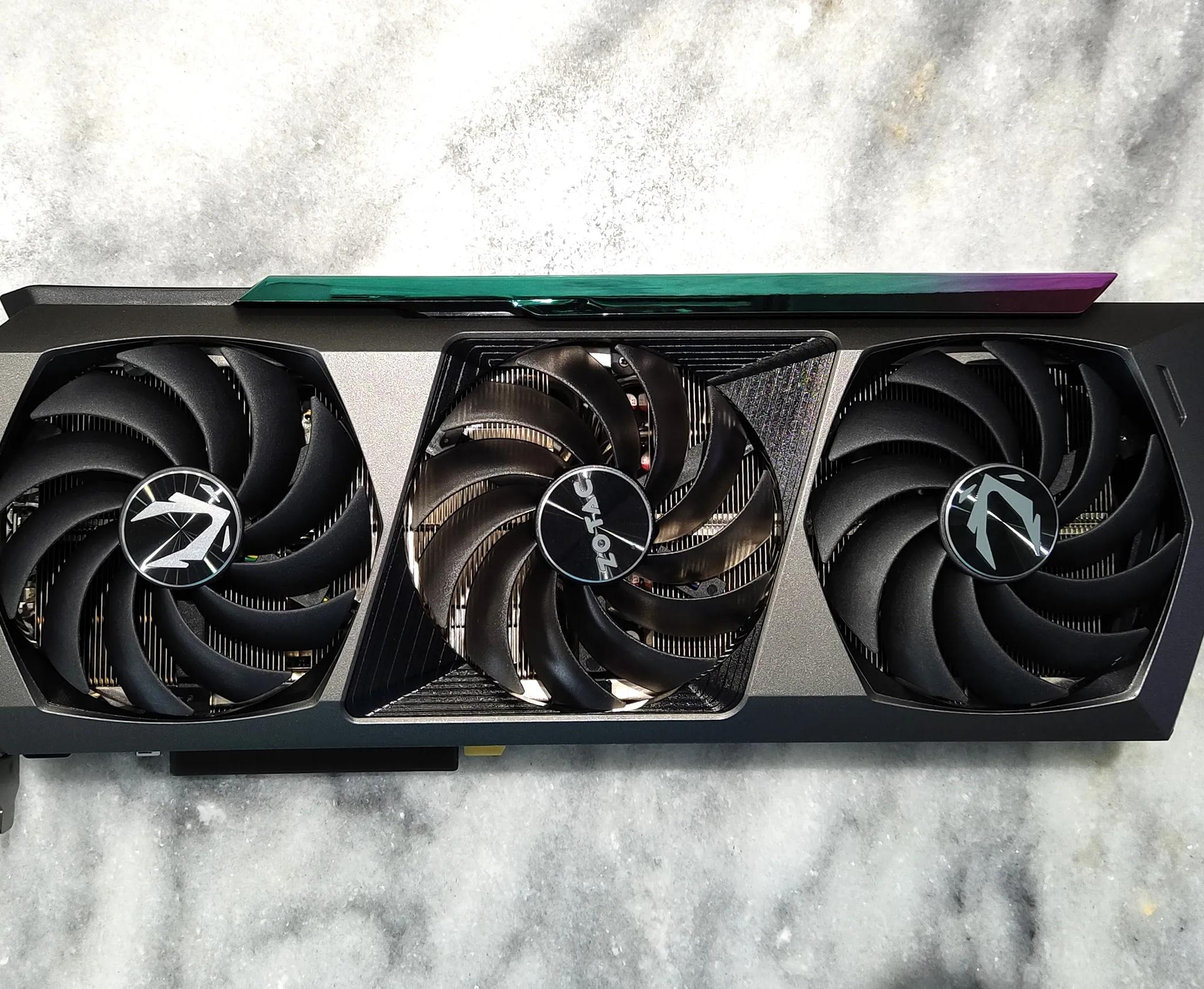 Zotac Gaming Geforce RTX 3090 24GB AMP Holoblack Ray Tracing