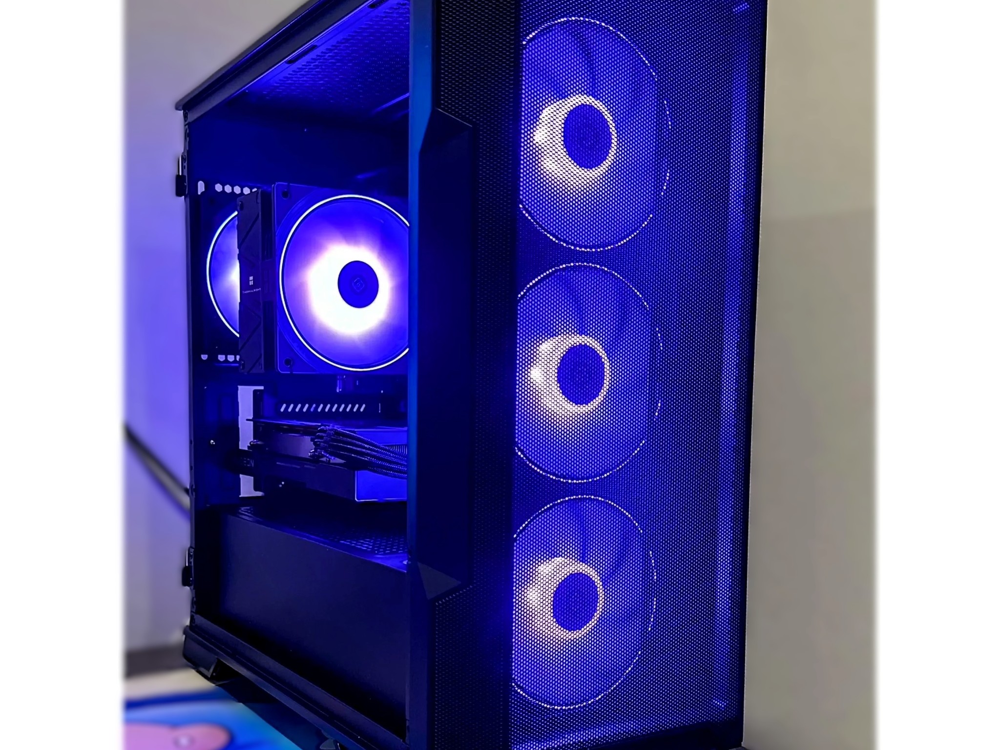 |🔥Gladius🔥| | RX 6650XT & Ryzen 5600 |
