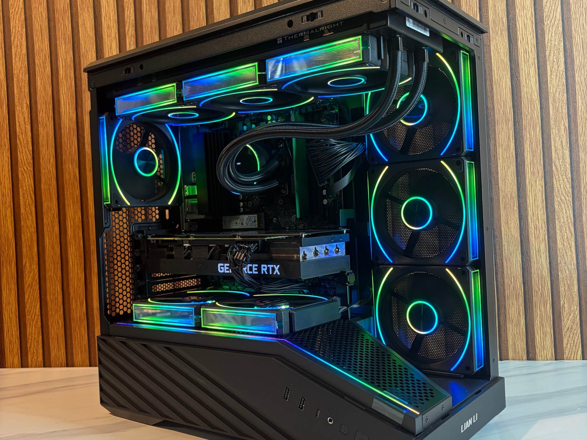 RTX 3090 24GB | RYZEN  7 7800X3D | 16GB DDR5 | 1TB NVME | 360MM AIO | 850W