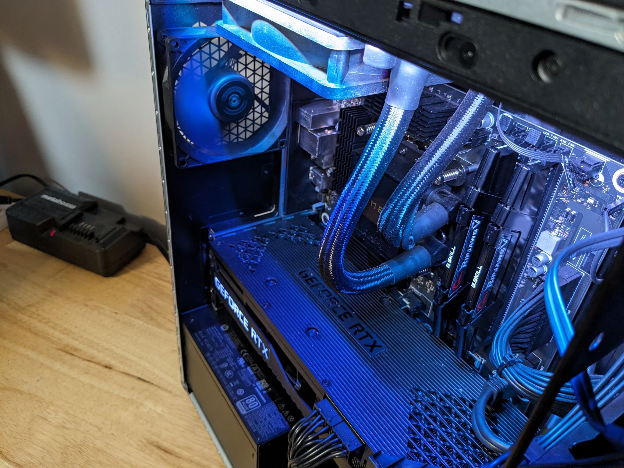 Omen Gaming Desktop - RTX 3080 10GB, i7 10700KF, 32GB RAM, 1TB NVME SSD