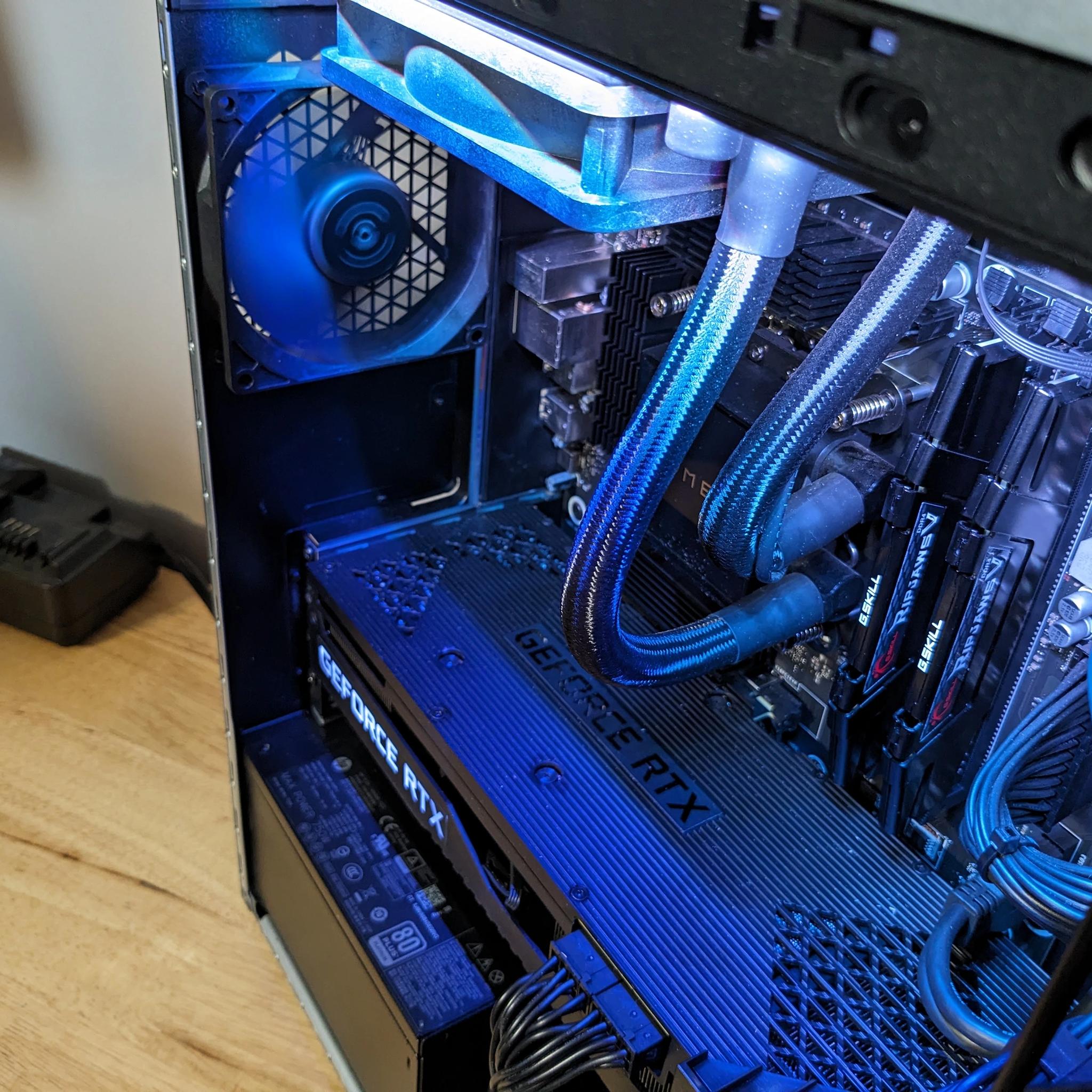 Omen Gaming Desktop - RTX 3080 10GB, i7 10700KF, 32GB RAM, 1TB NVME SSD