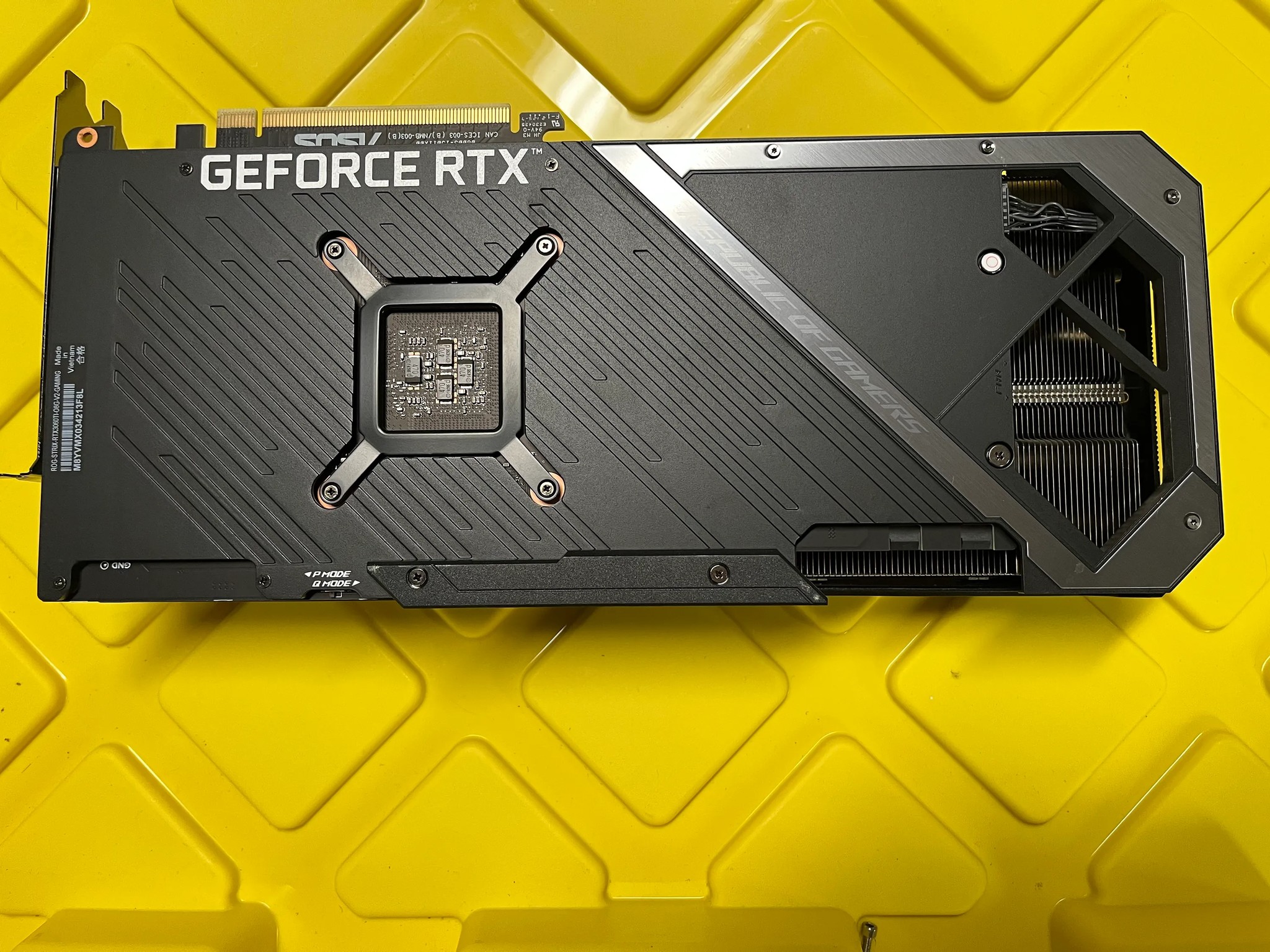 Asus ROG Strix NVIDIA GeForce RTX 3060 Ti OC