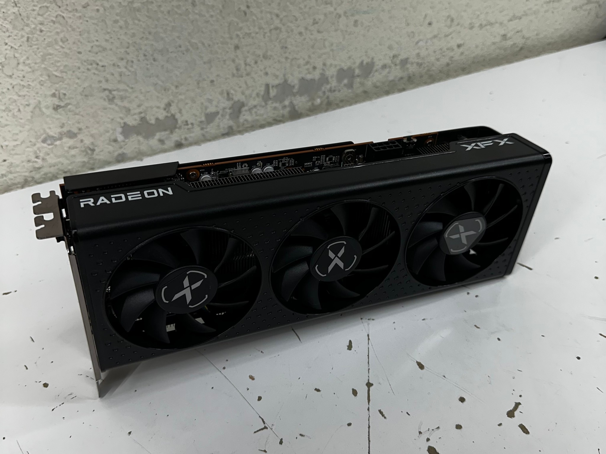 XFX Radeon RX 7600 8GB GDDR6 | AMD Speedster QICK308