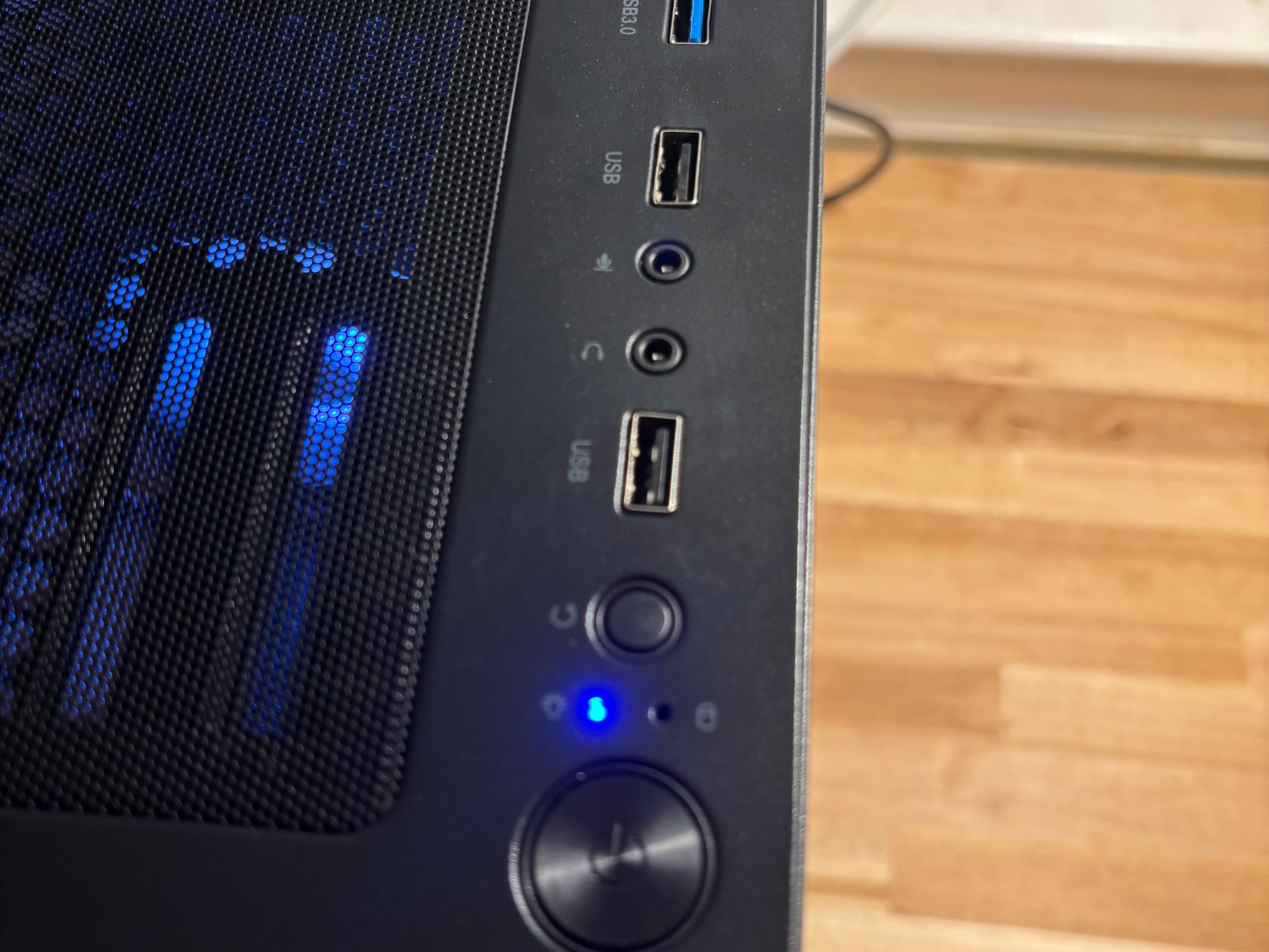 RTX 2080 S | Ryzen 5600X | 32GB | 1TB NVMe | WiFi