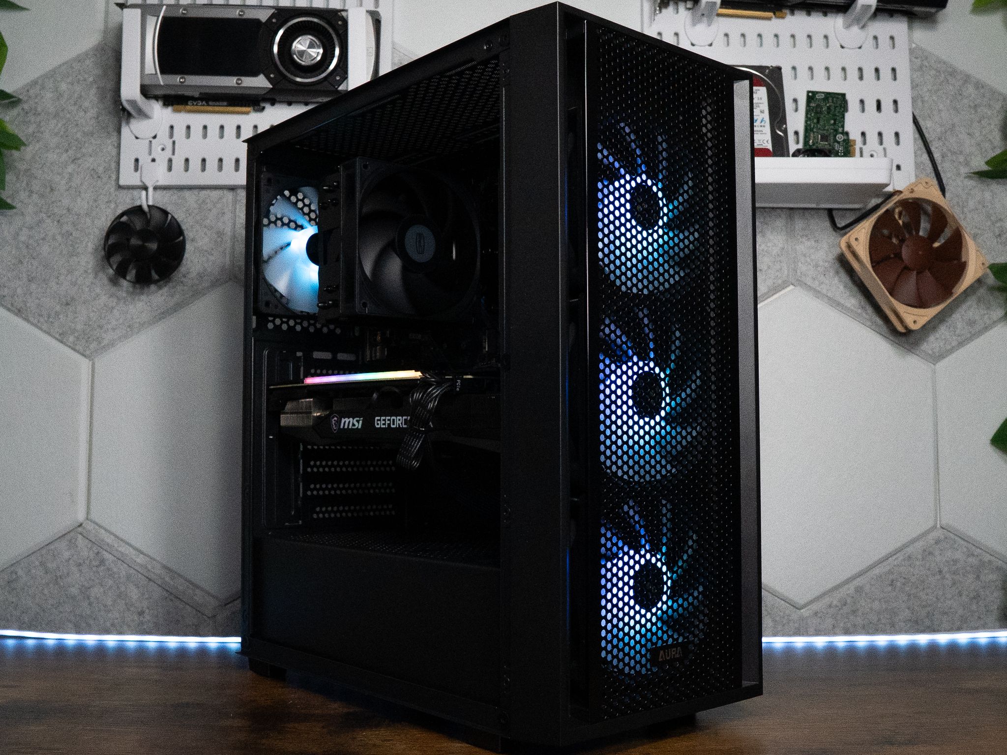 ❇️❇️ | MSI GeForce RTX 3070 Ti 8GB | RYZEN 9 3900X | 32GB DDR4 RAM | 2TB SSD | Y2K Destiny GOLD