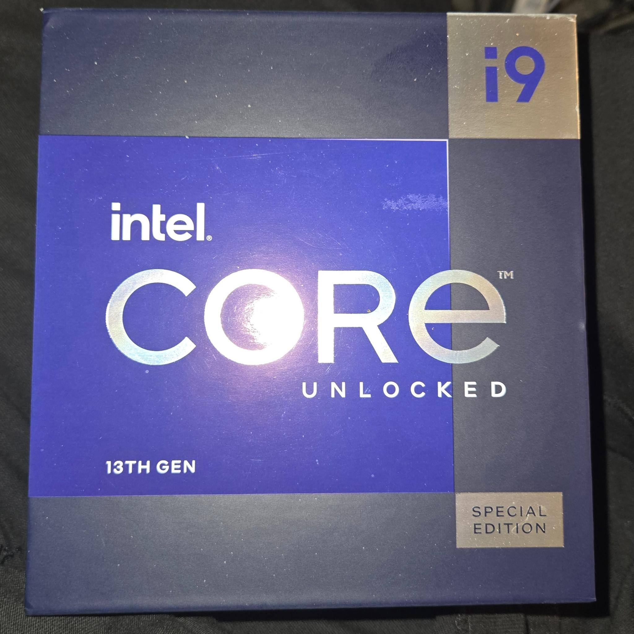 I9 Intel 13900KS Copper IHS Liqued Metal In Box Works 100%